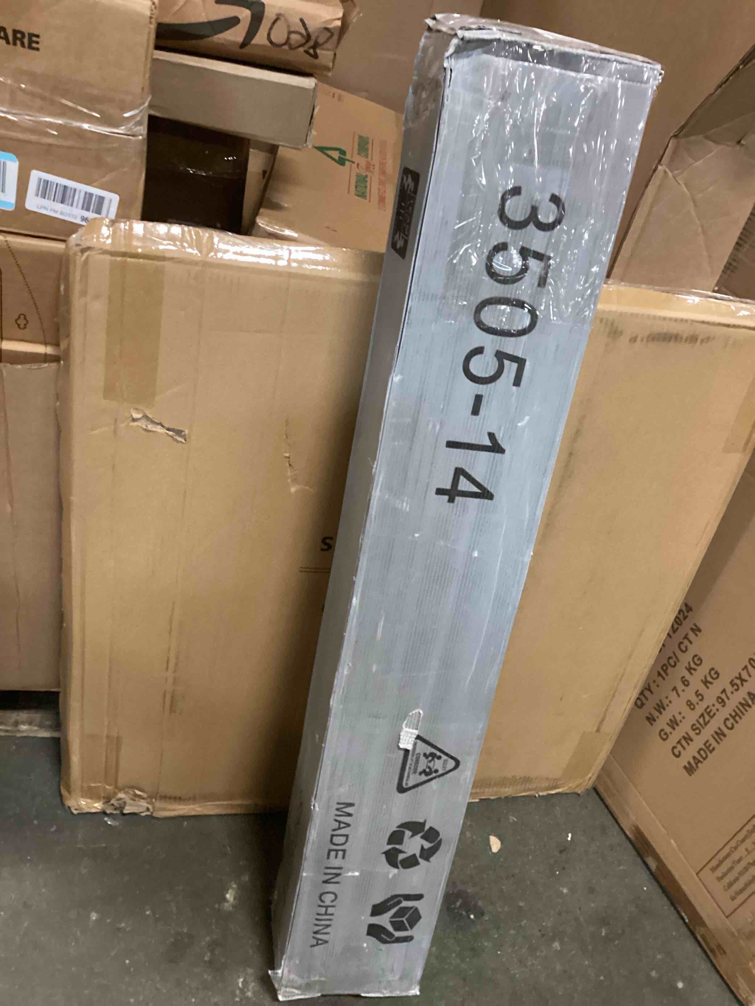 https://s3.amazonaws.com/lotting-images-prod/bidfta/TEA1504128_1735605010787.jpeg
