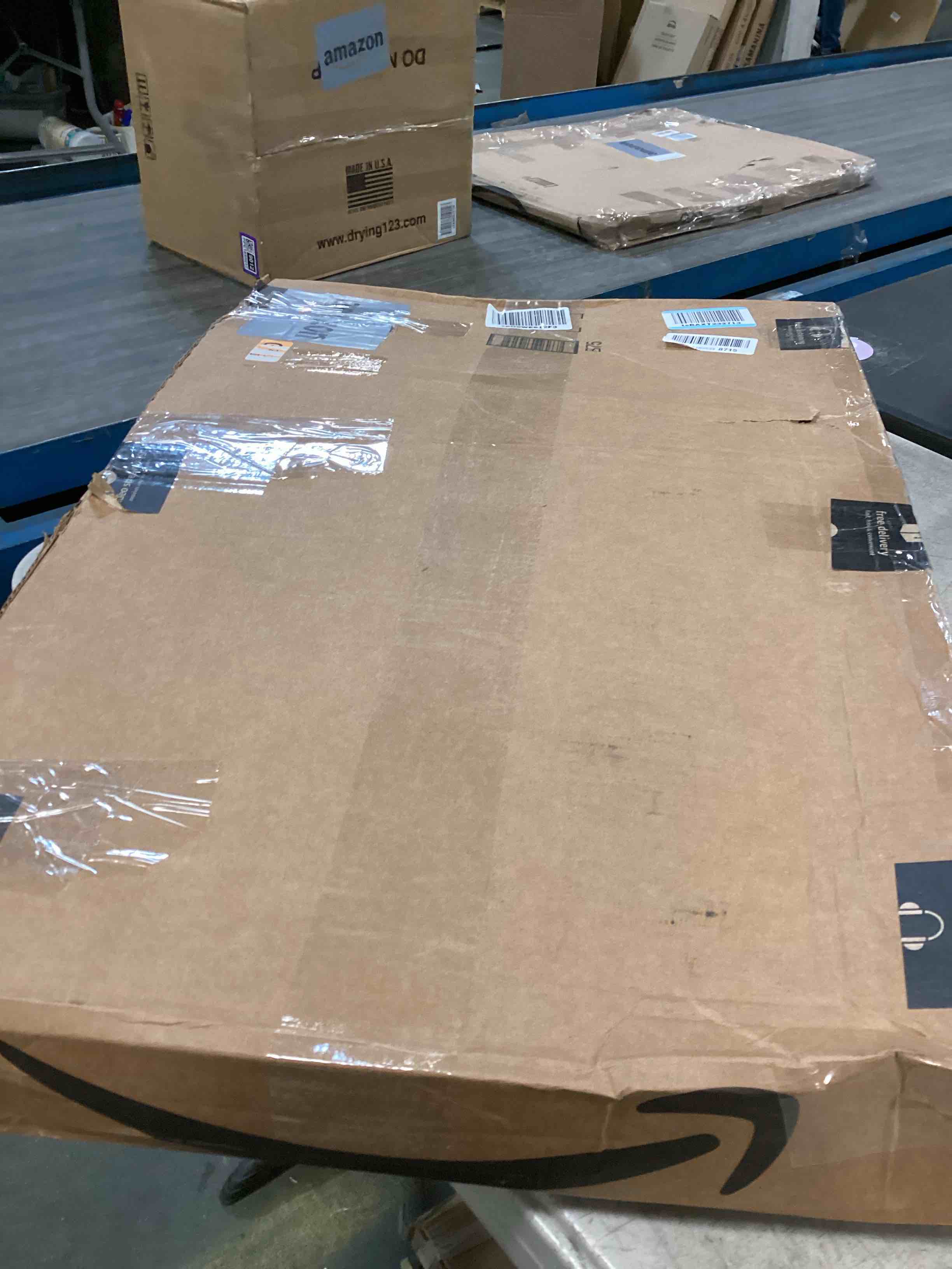 https://s3.amazonaws.com/lotting-images-prod/bidfta/TEA1504133_1735605765246.jpeg
