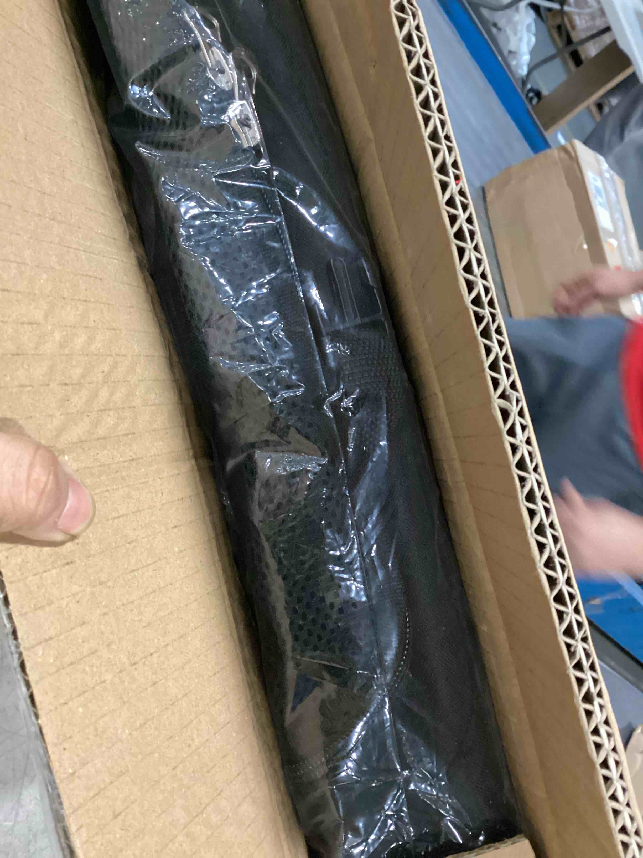 https://s3.amazonaws.com/lotting-images-prod/bidfta/TEA1504298_1735623616228.jpeg