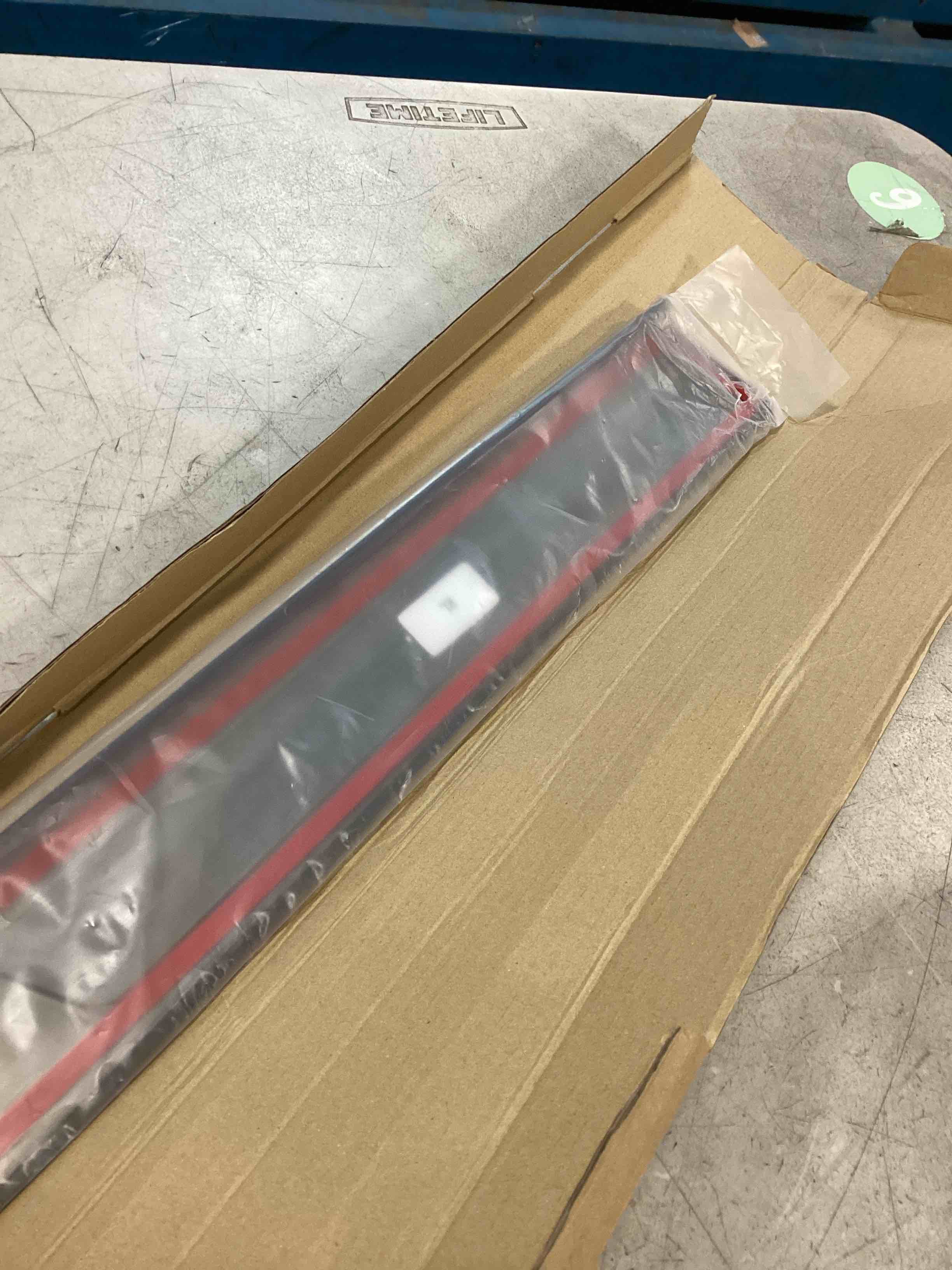 https://s3.amazonaws.com/lotting-images-prod/bidfta/TEA1504321_1735682772876.jpeg