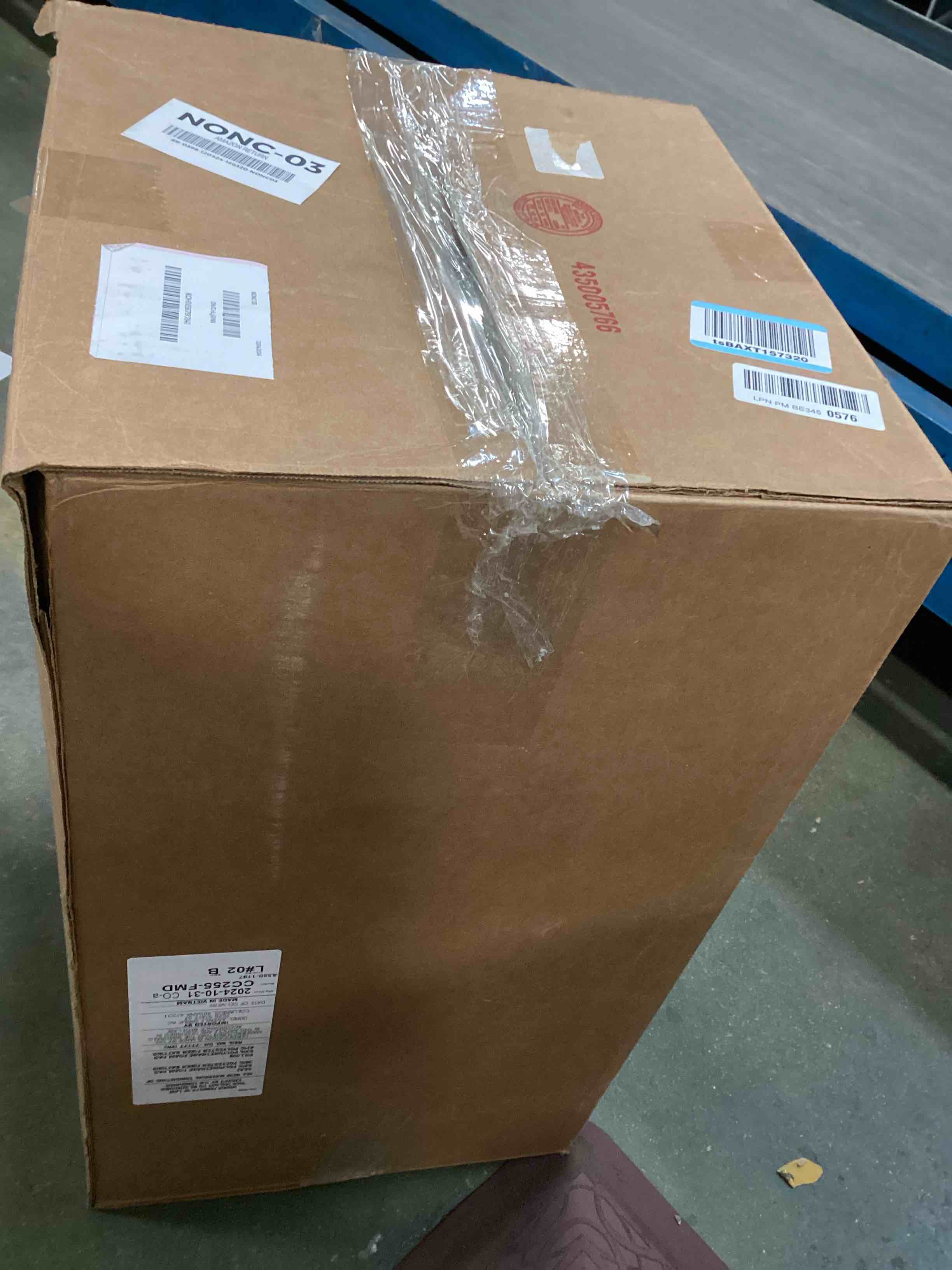 https://s3.amazonaws.com/lotting-images-prod/bidfta/TEA1504611_1735867284676.jpeg