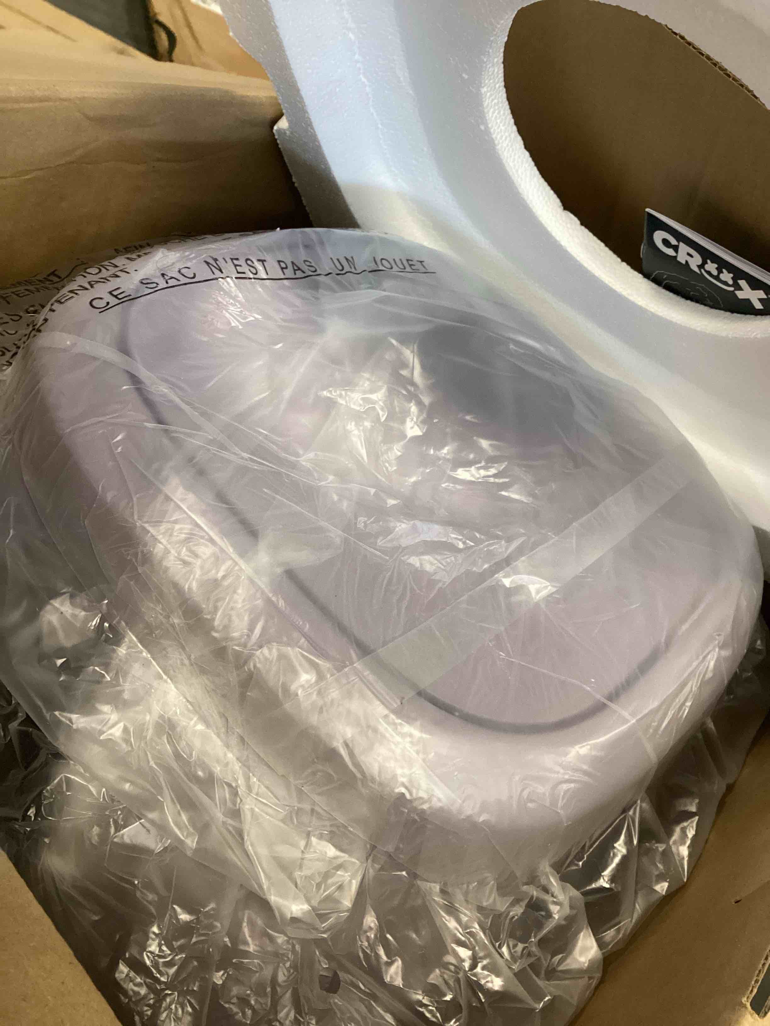 https://s3.amazonaws.com/lotting-images-prod/bidfta/TEA1505283_1736442751076.jpeg