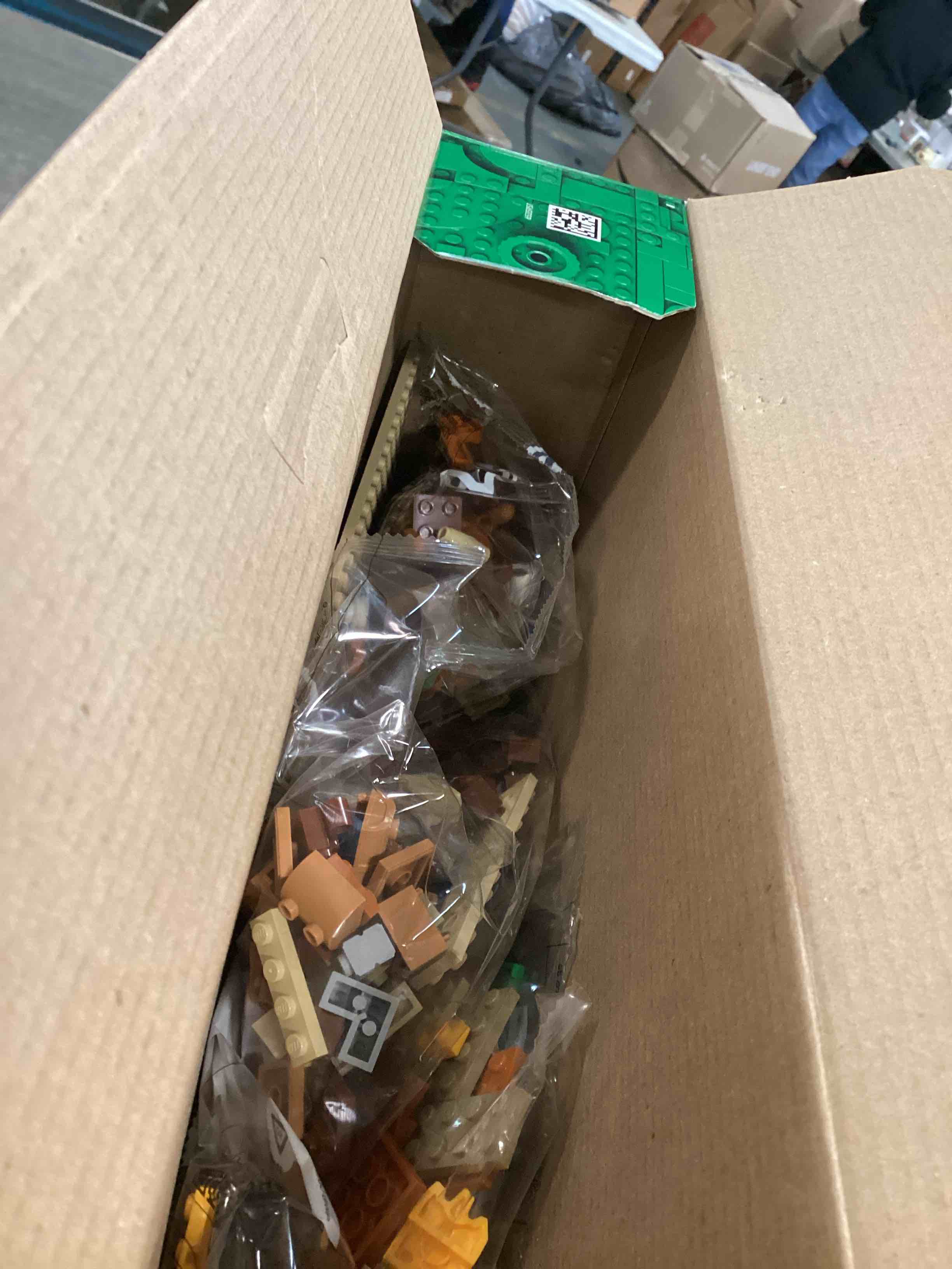 https://s3.amazonaws.com/lotting-images-prod/bidfta/TEA1505313_1736448259376.jpeg