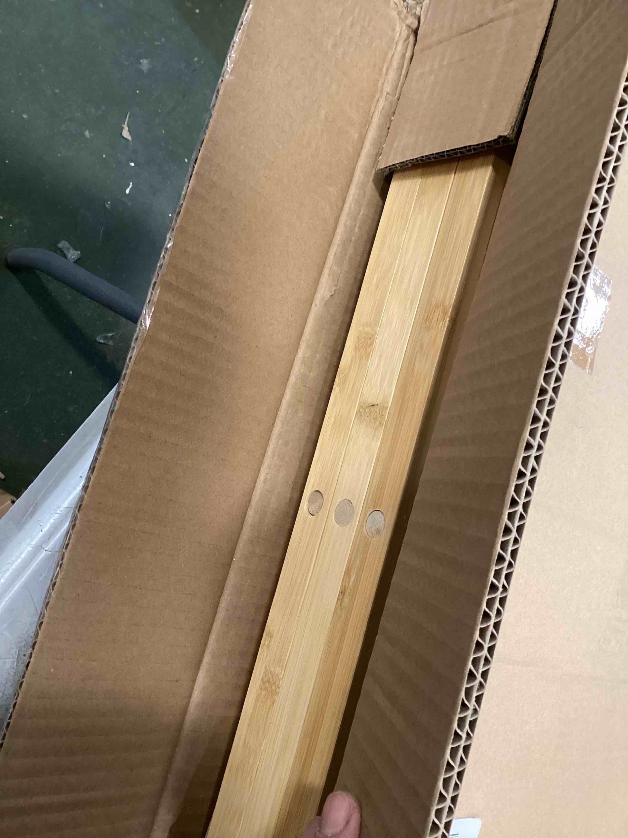 https://s3.amazonaws.com/lotting-images-prod/bidfta/TEA1505353_1736454179609.jpeg