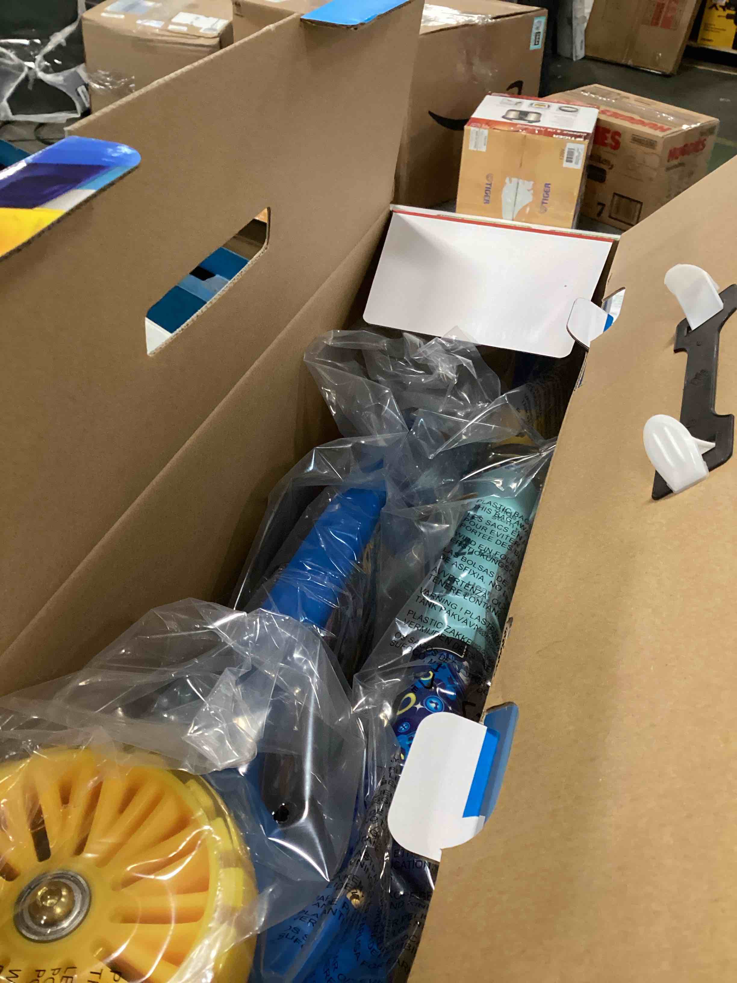 https://s3.amazonaws.com/lotting-images-prod/bidfta/TEA1505542_1736530018310.jpeg