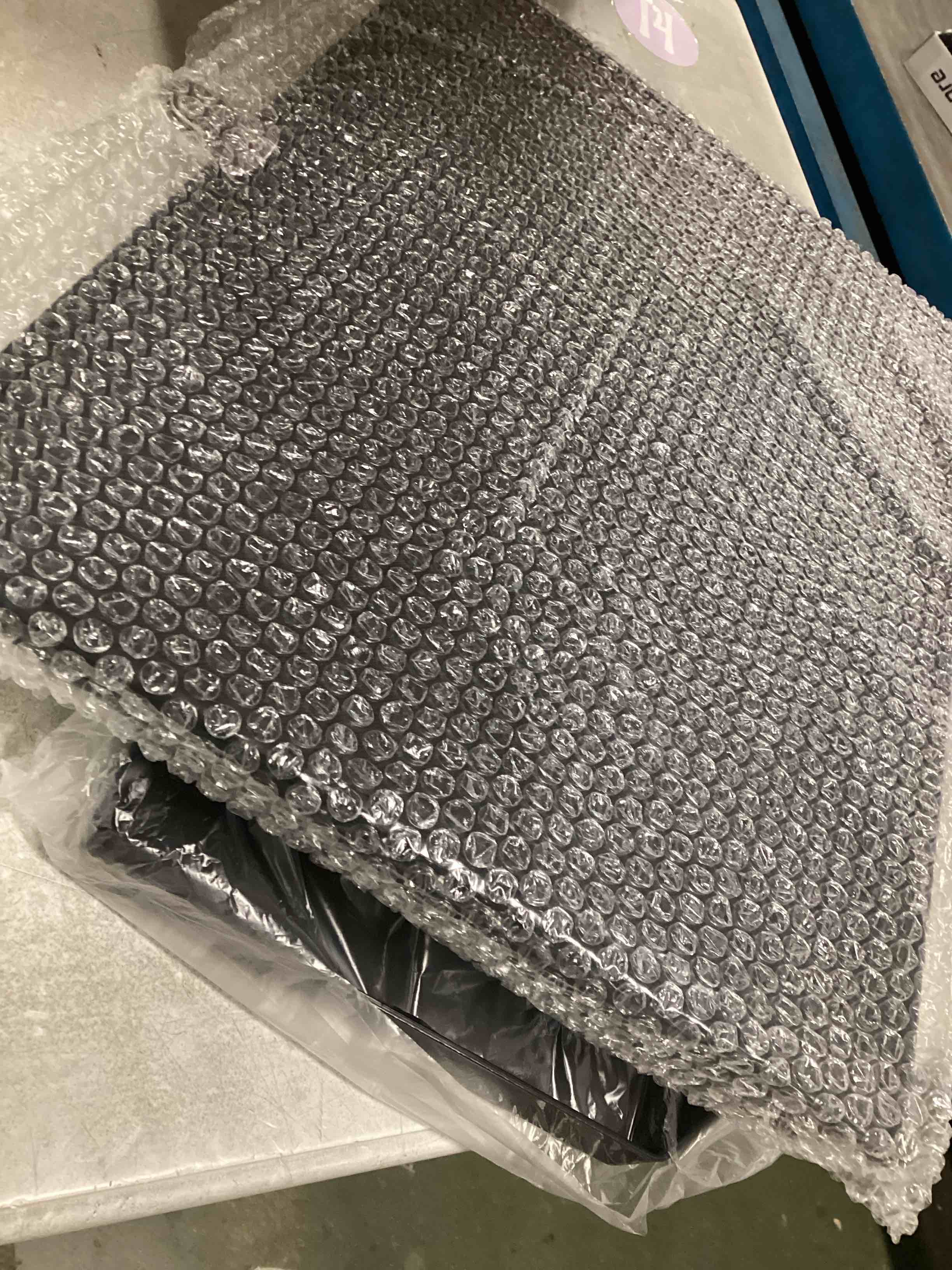 https://s3.amazonaws.com/lotting-images-prod/bidfta/TEA1506073_1736857985352.jpeg