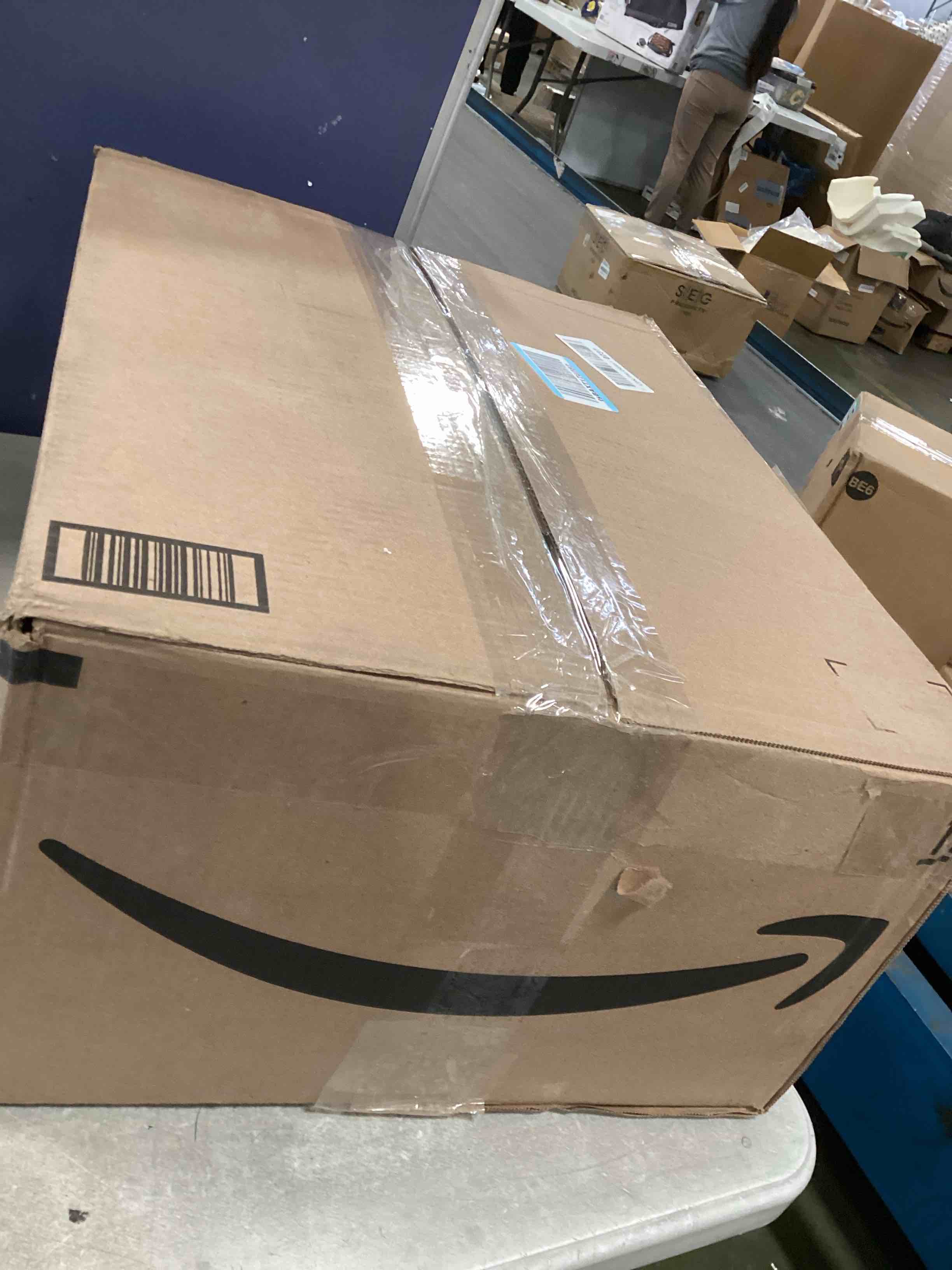 https://s3.amazonaws.com/lotting-images-prod/bidfta/TEA1506192_1736873051293.jpeg