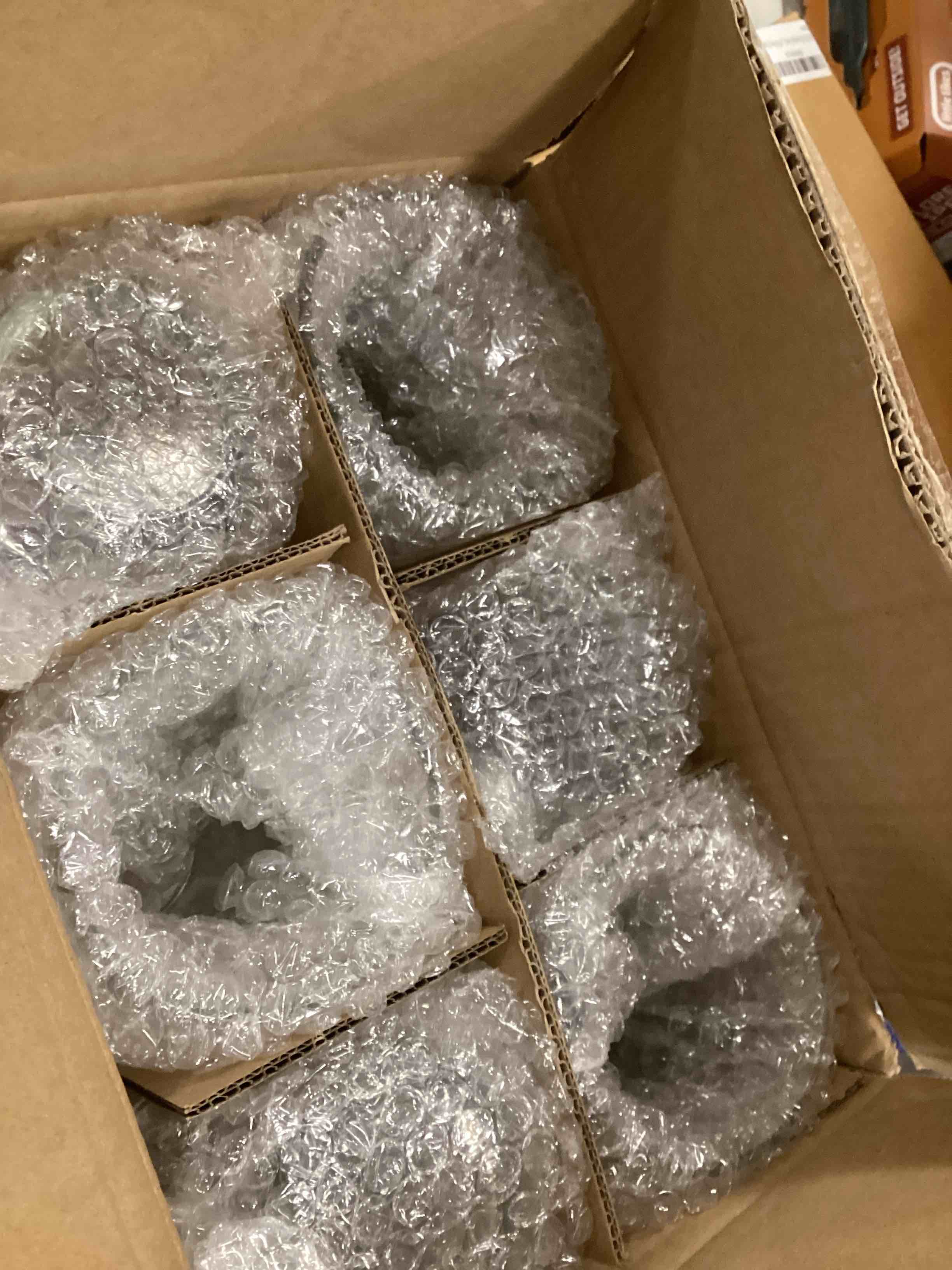 https://s3.amazonaws.com/lotting-images-prod/bidfta/TEA1506810_1737056934186.jpeg