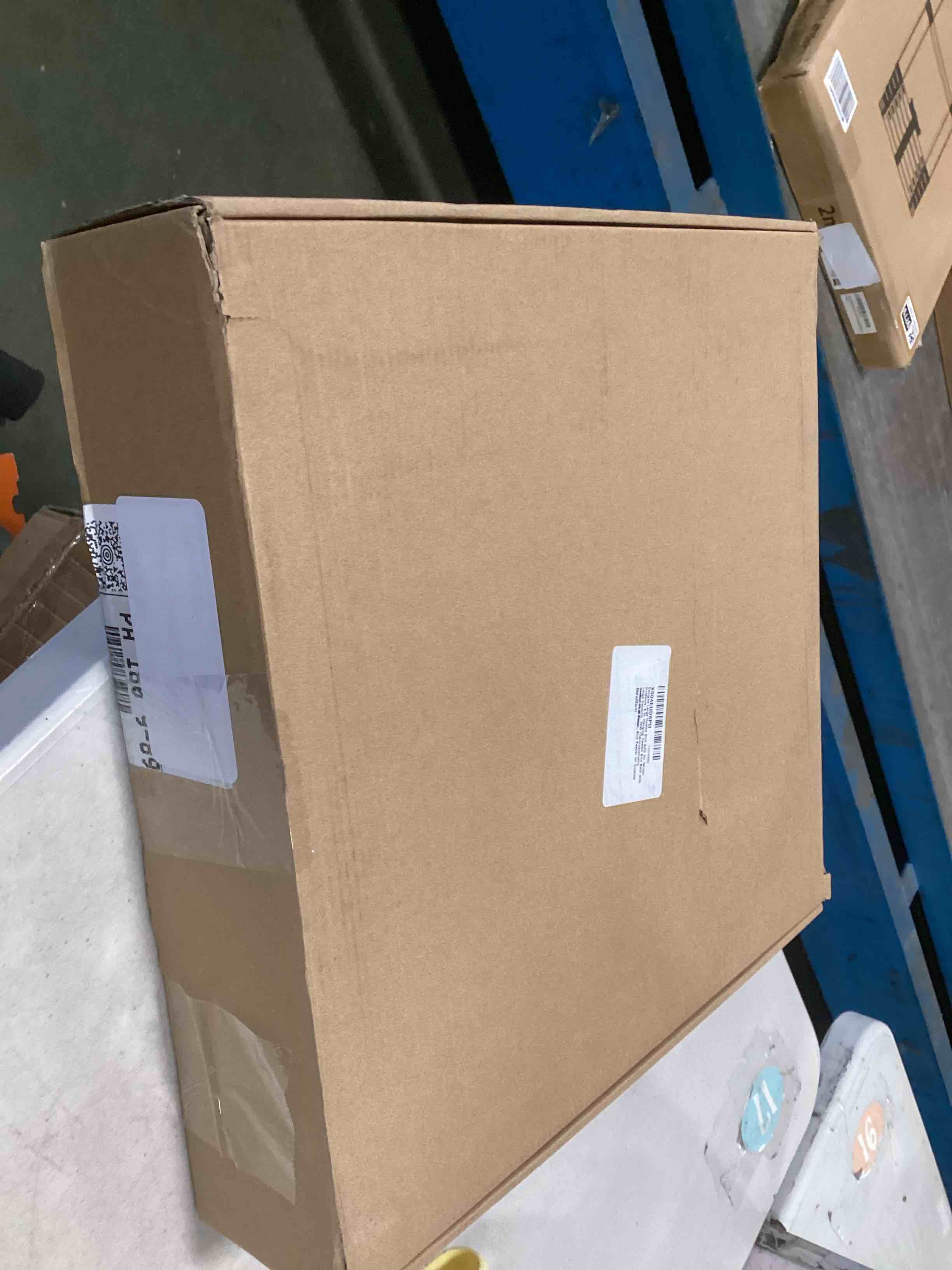 https://s3.amazonaws.com/lotting-images-prod/bidfta/TEA1506951_1737129887523.jpeg