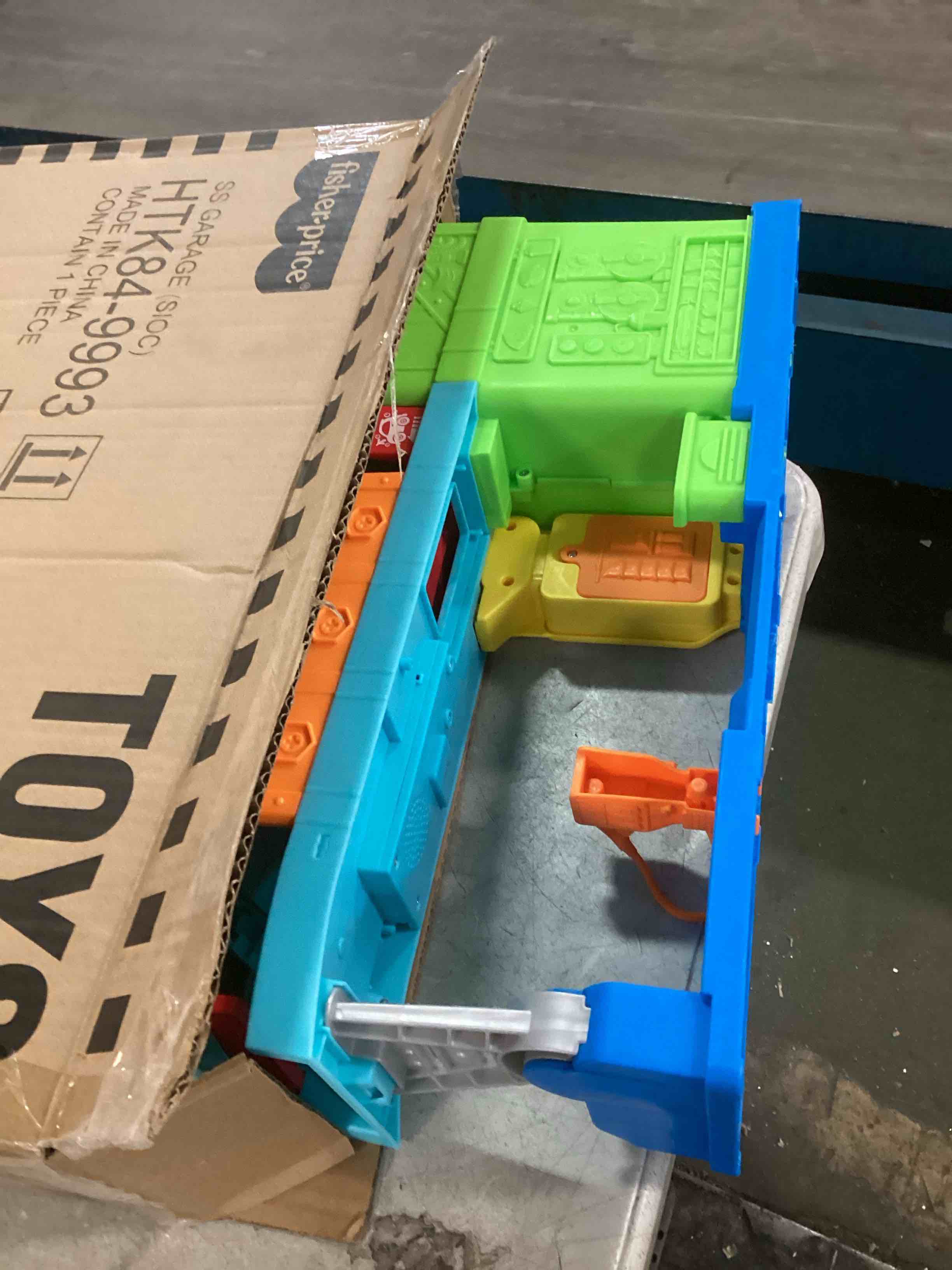 https://s3.amazonaws.com/lotting-images-prod/bidfta/TEA1507355_1734724546024.jpeg