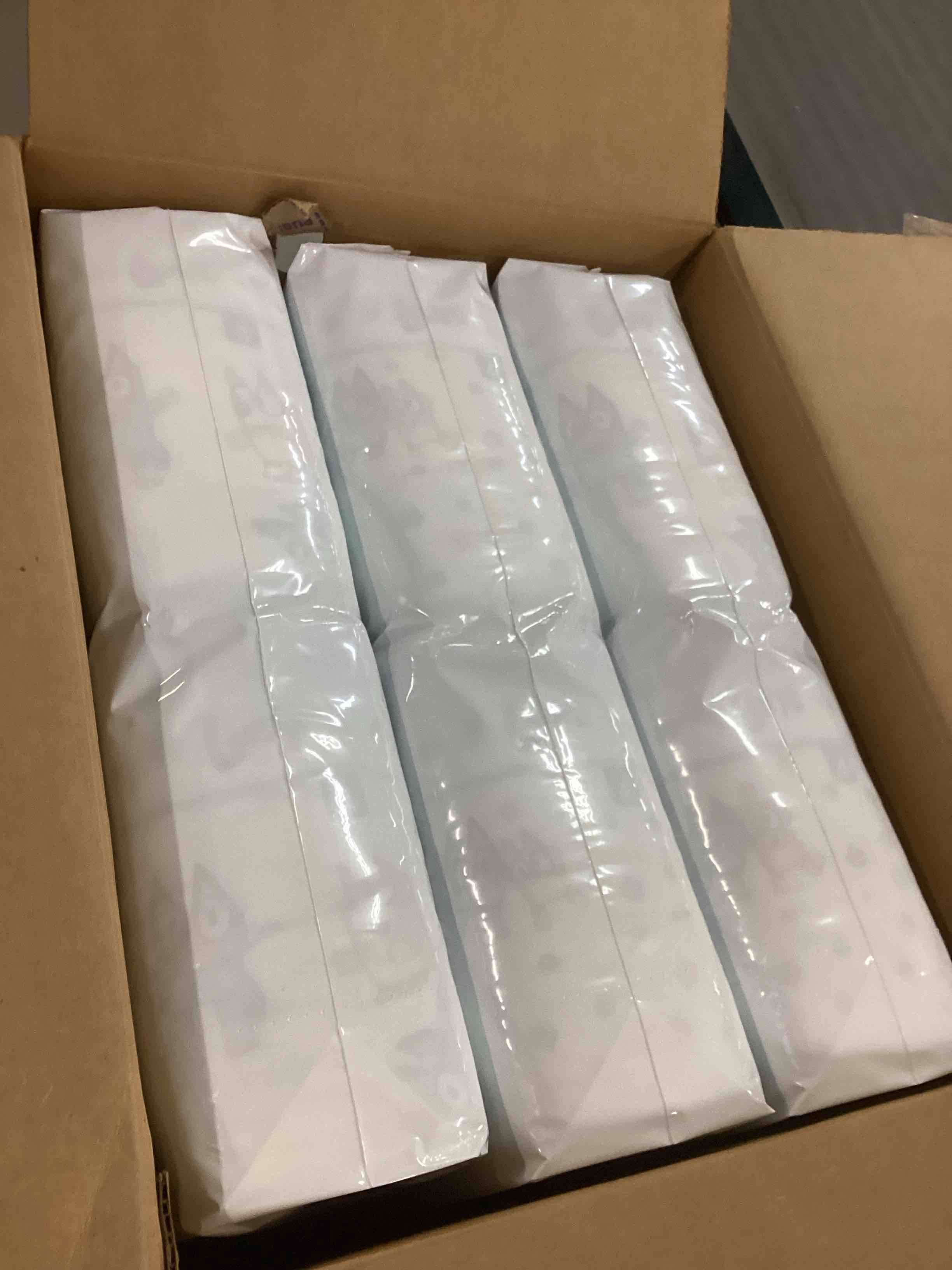 https://s3.amazonaws.com/lotting-images-prod/bidfta/TEA1507377_1734727878318.jpeg