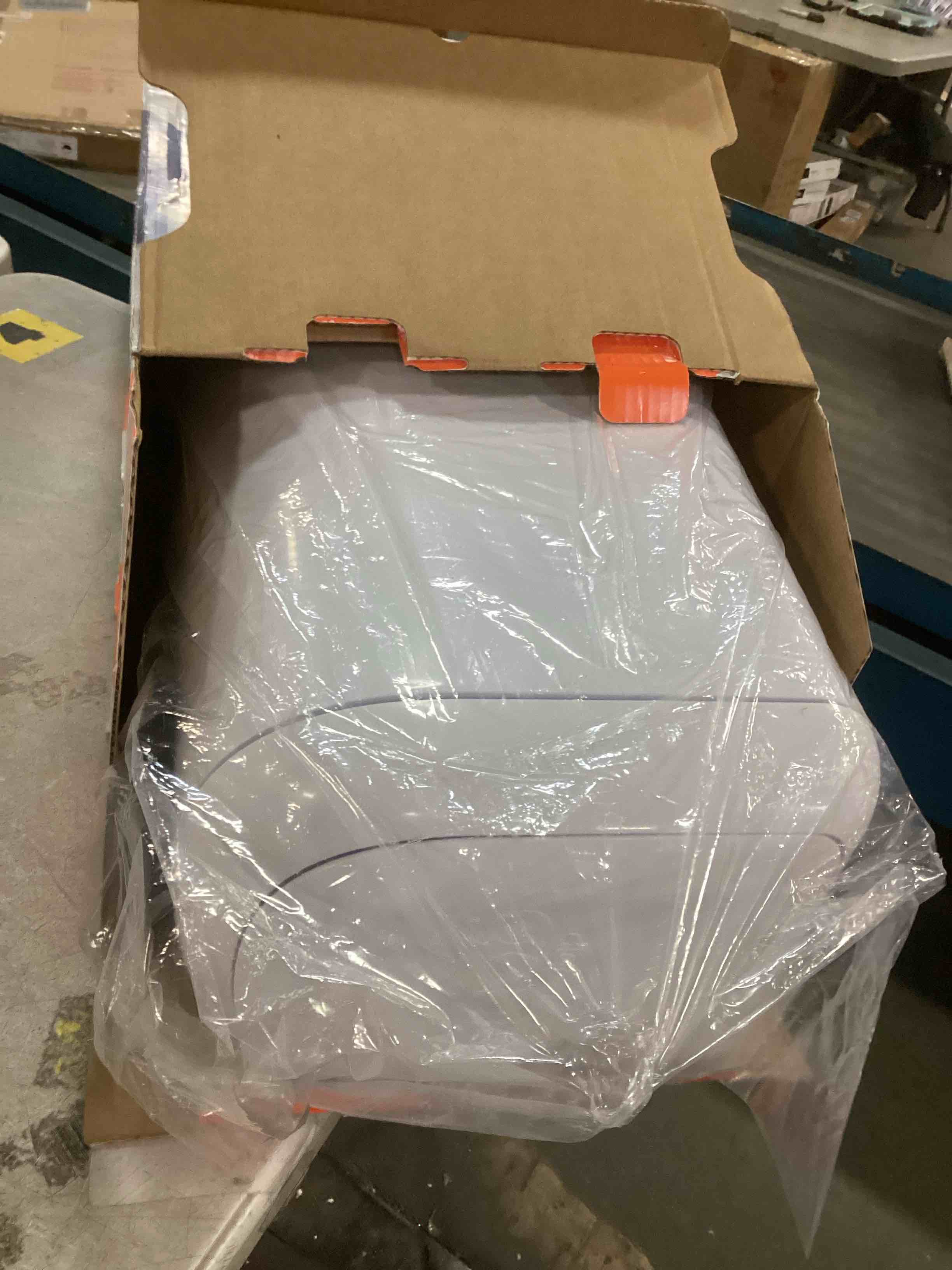 https://s3.amazonaws.com/lotting-images-prod/bidfta/TEA1507380_1734728143171.jpeg