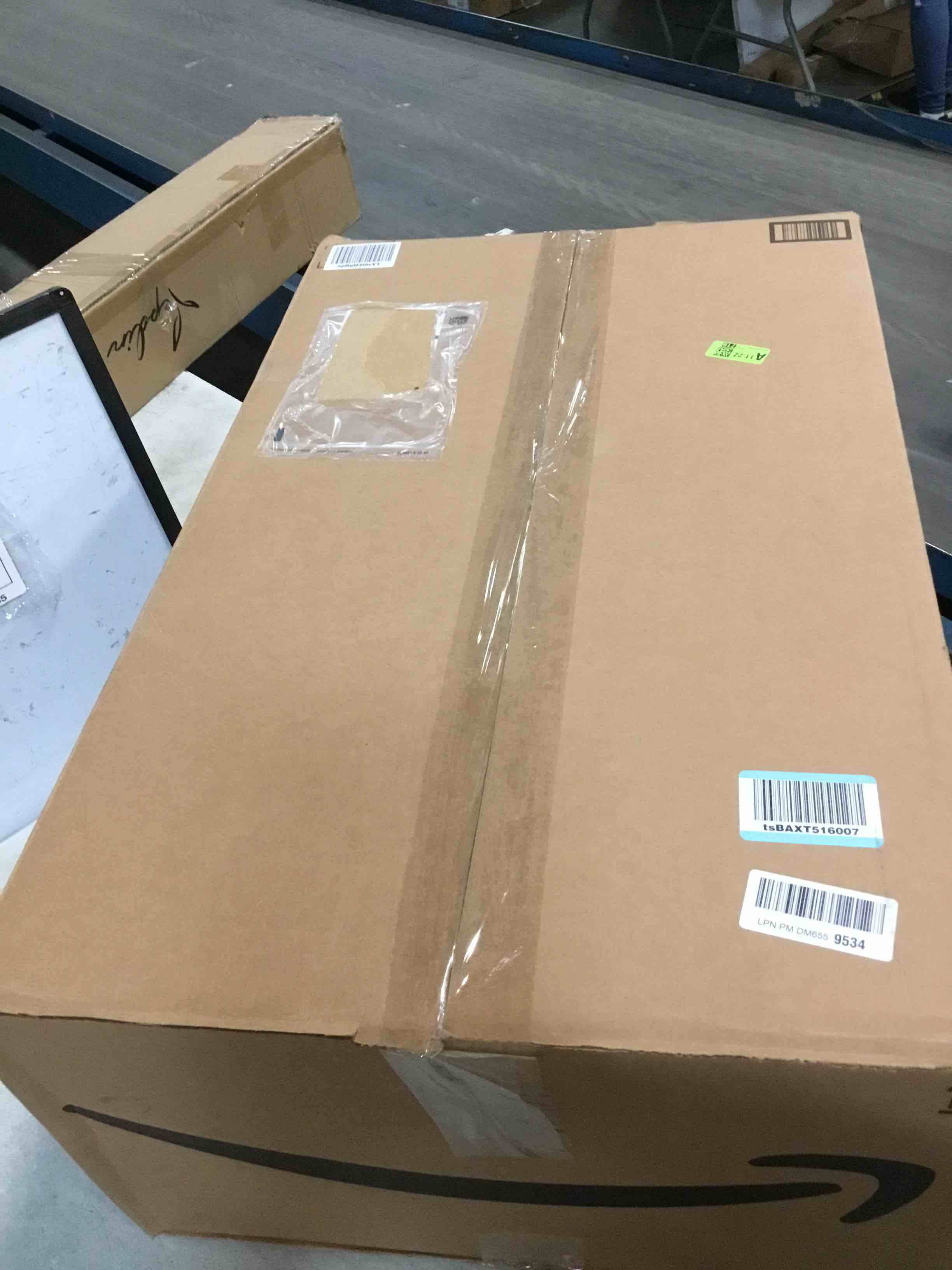 https://s3.amazonaws.com/lotting-images-prod/bidfta/TEA1507772_1735175905074.jpeg