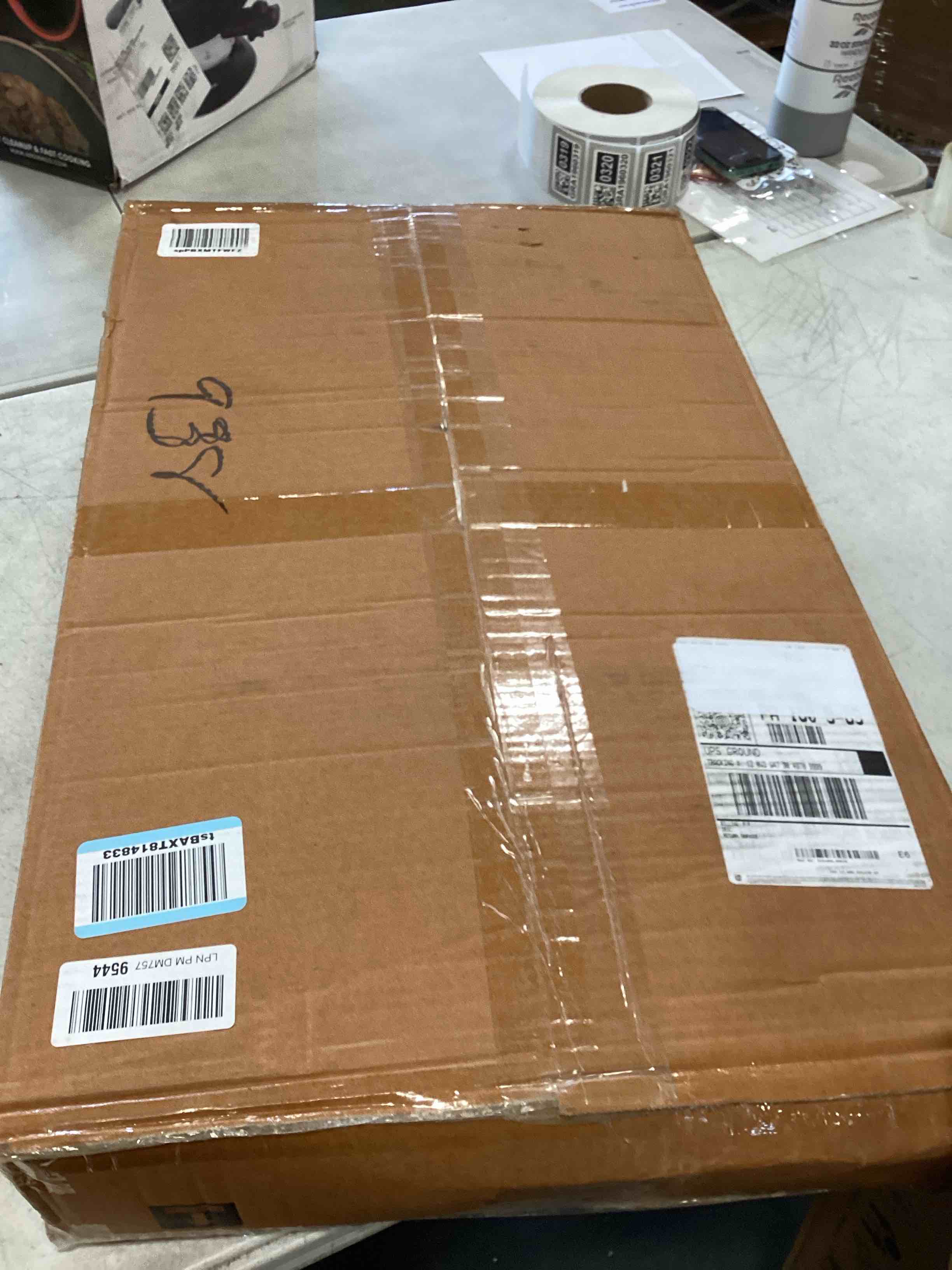 https://s3.amazonaws.com/lotting-images-prod/bidfta/TEA1509018_1738072652018.jpeg