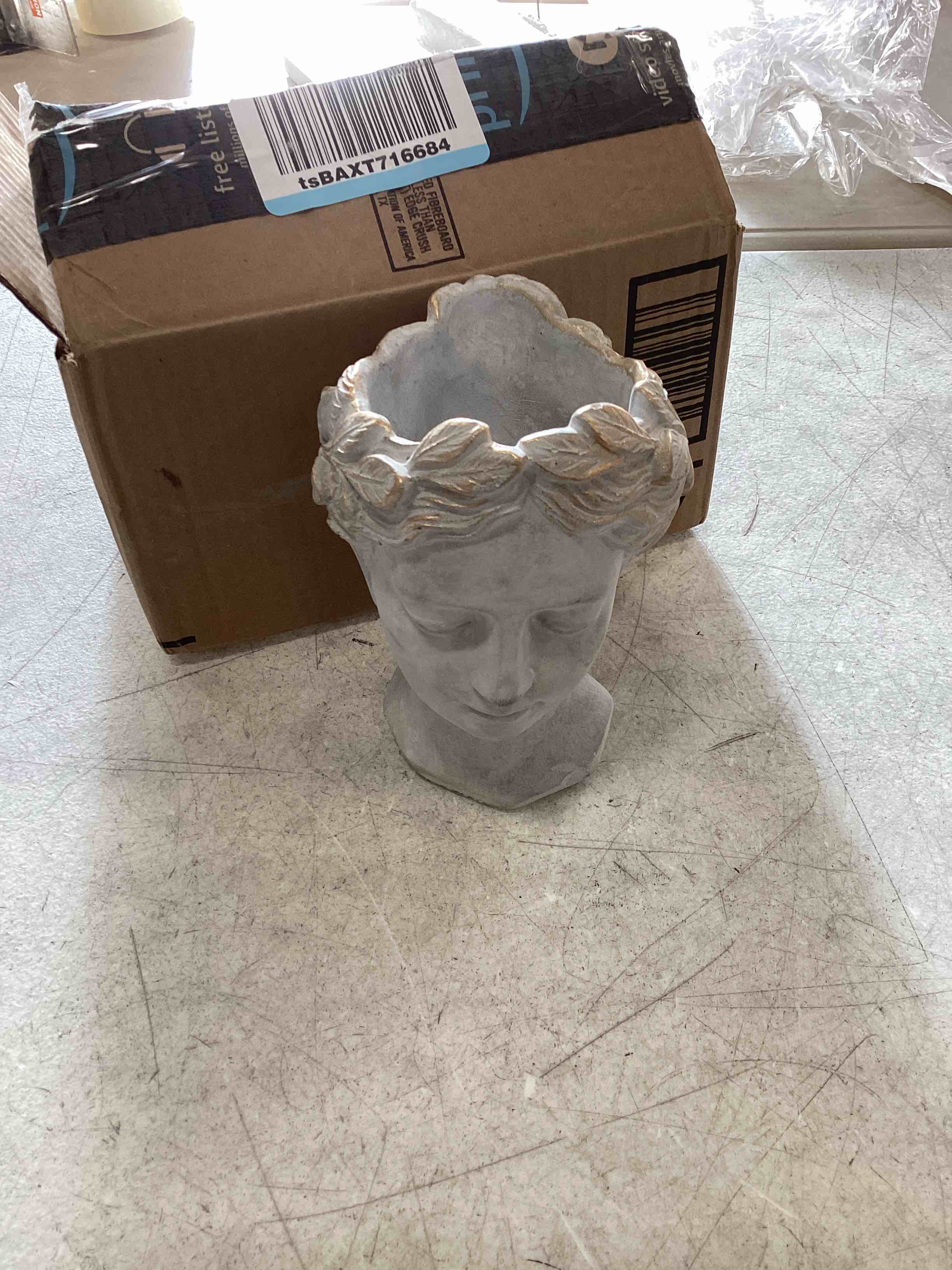 https://s3.amazonaws.com/lotting-images-prod/bidfta/TEA1509028_1738075738585.jpeg