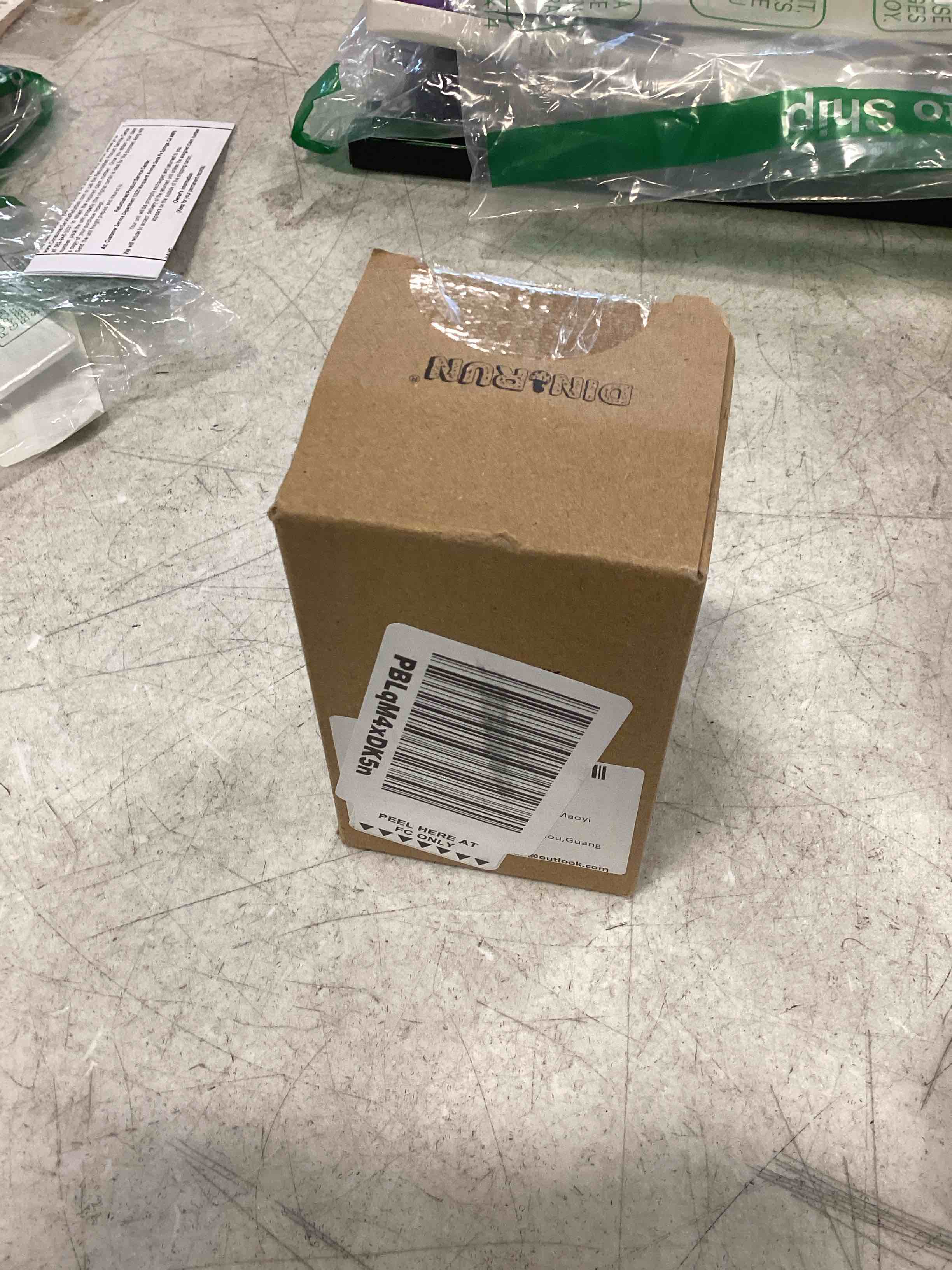 https://s3.amazonaws.com/lotting-images-prod/bidfta/TEA1509175_1738157901336.jpeg