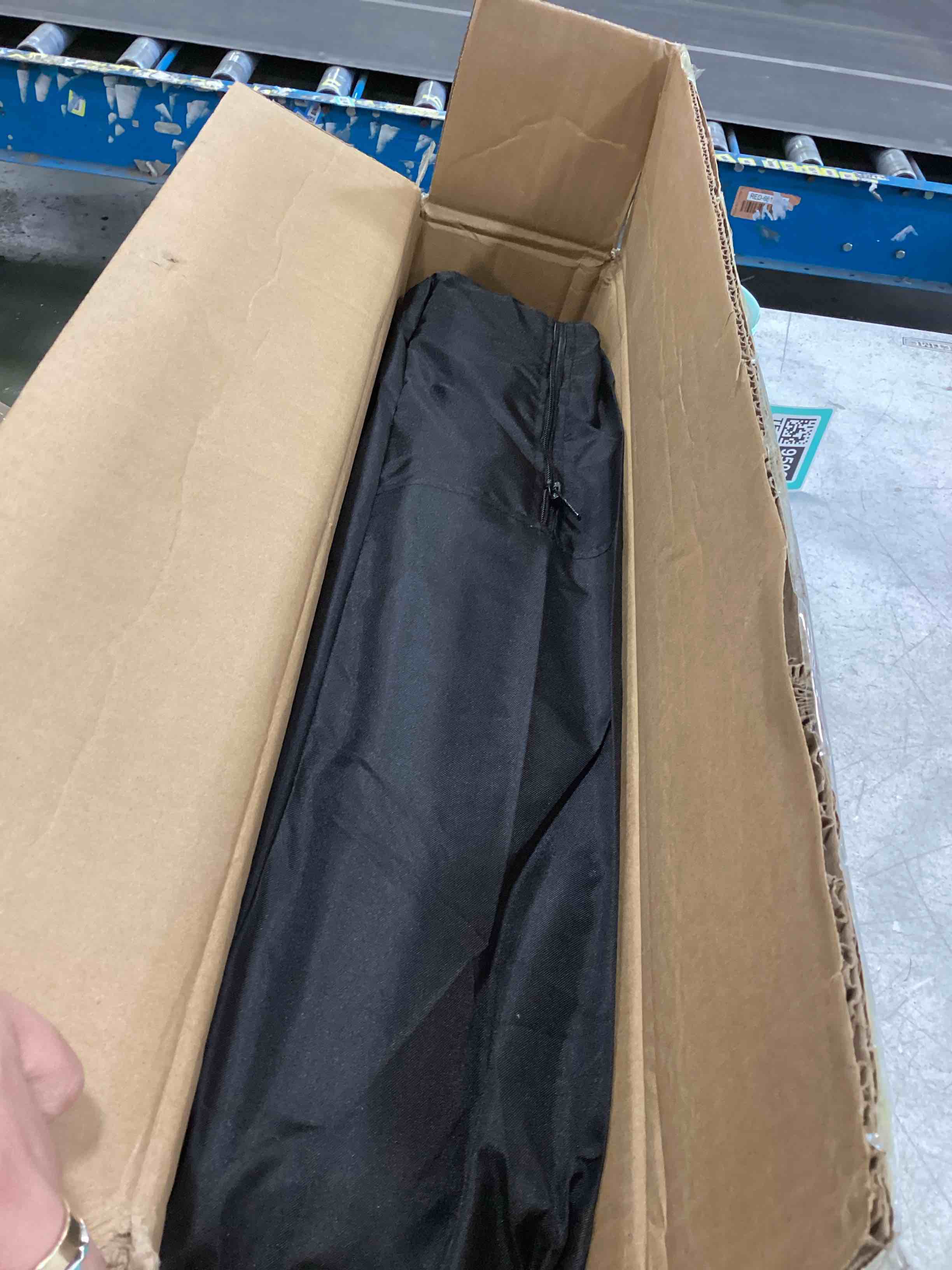 https://s3.amazonaws.com/lotting-images-prod/bidfta/TEA1509480_1738260317013.jpeg