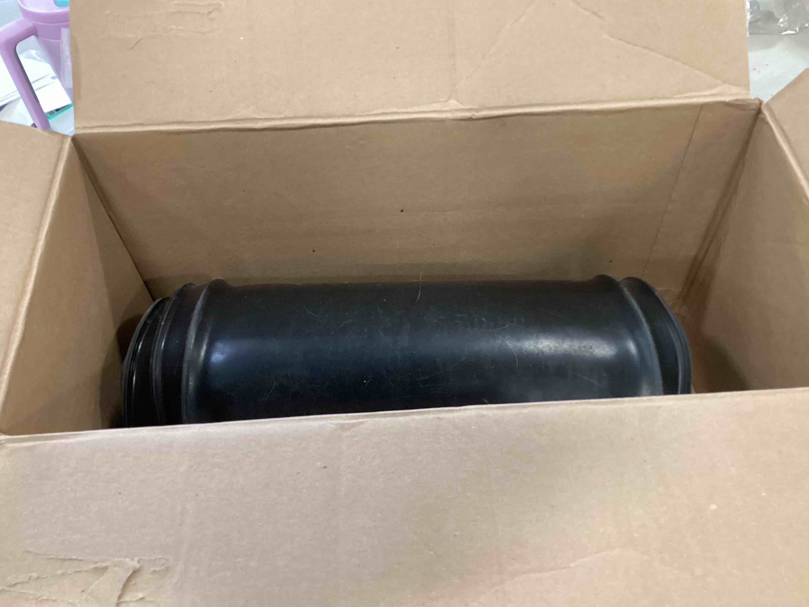 https://s3.amazonaws.com/lotting-images-prod/bidfta/TEA1509511_1738262554418.jpeg