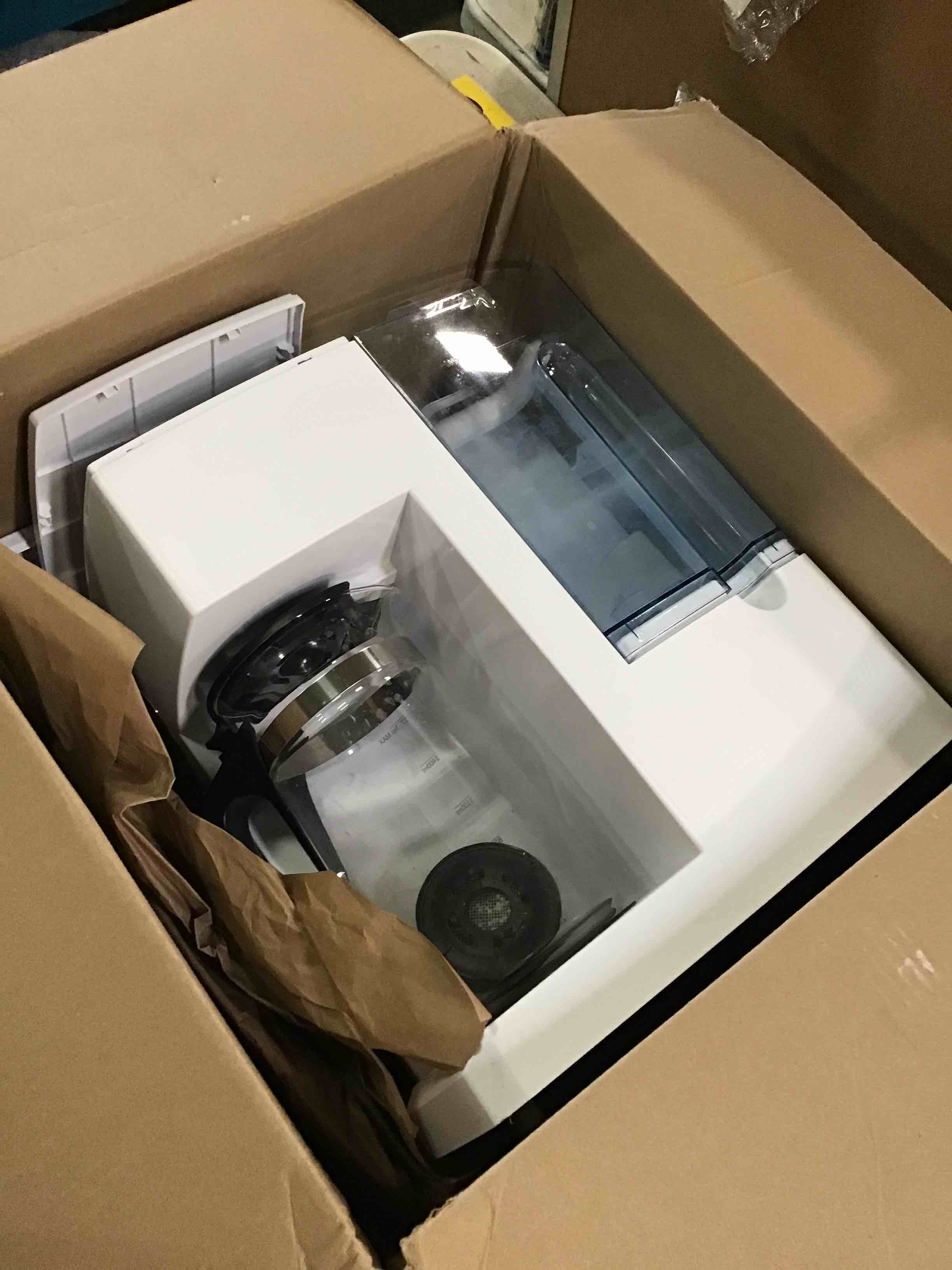https://s3.amazonaws.com/lotting-images-prod/bidfta/TEA1510067_1734459360794.jpeg