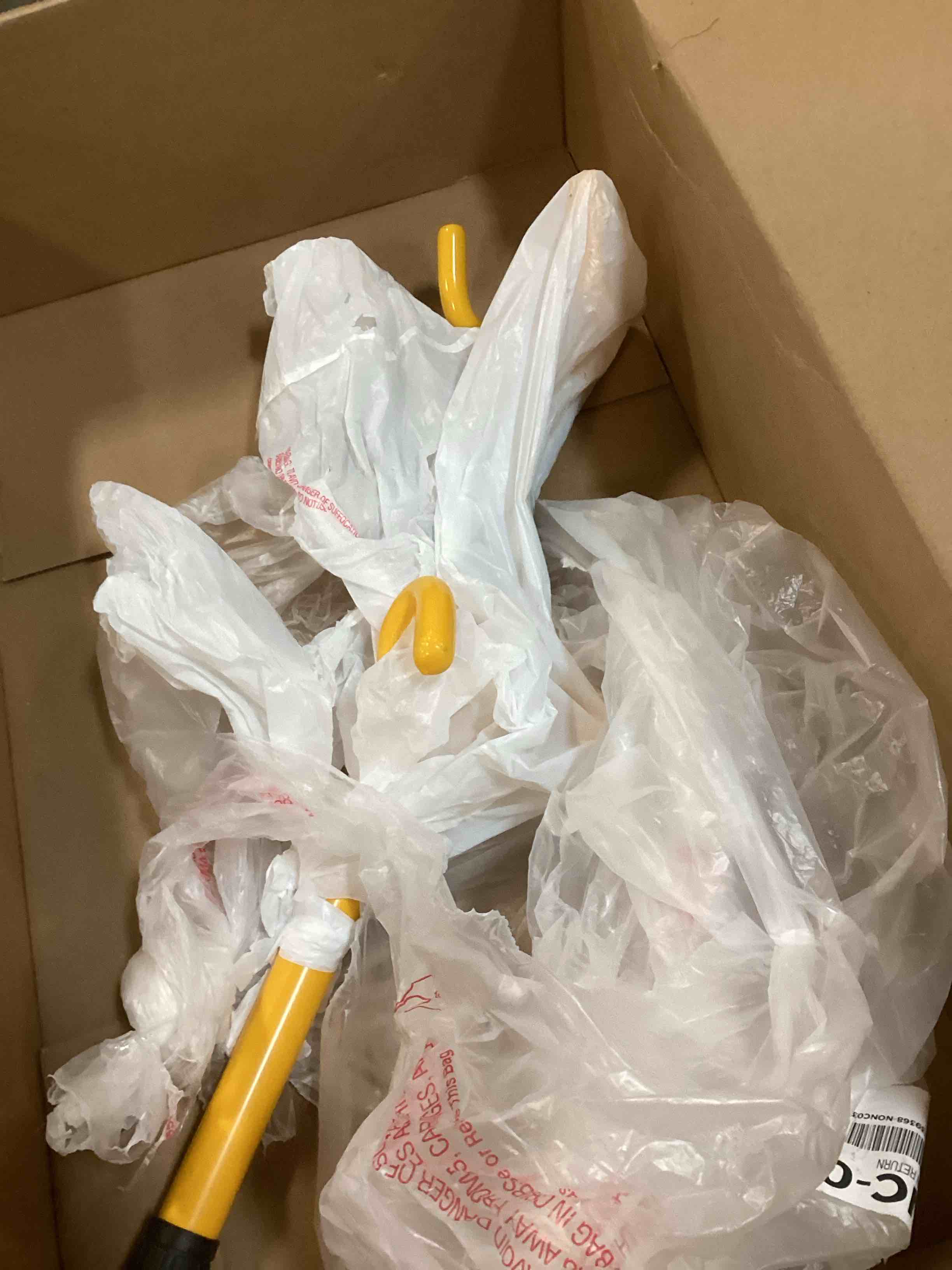https://s3.amazonaws.com/lotting-images-prod/bidfta/TEA1511200_1735309101789.jpeg