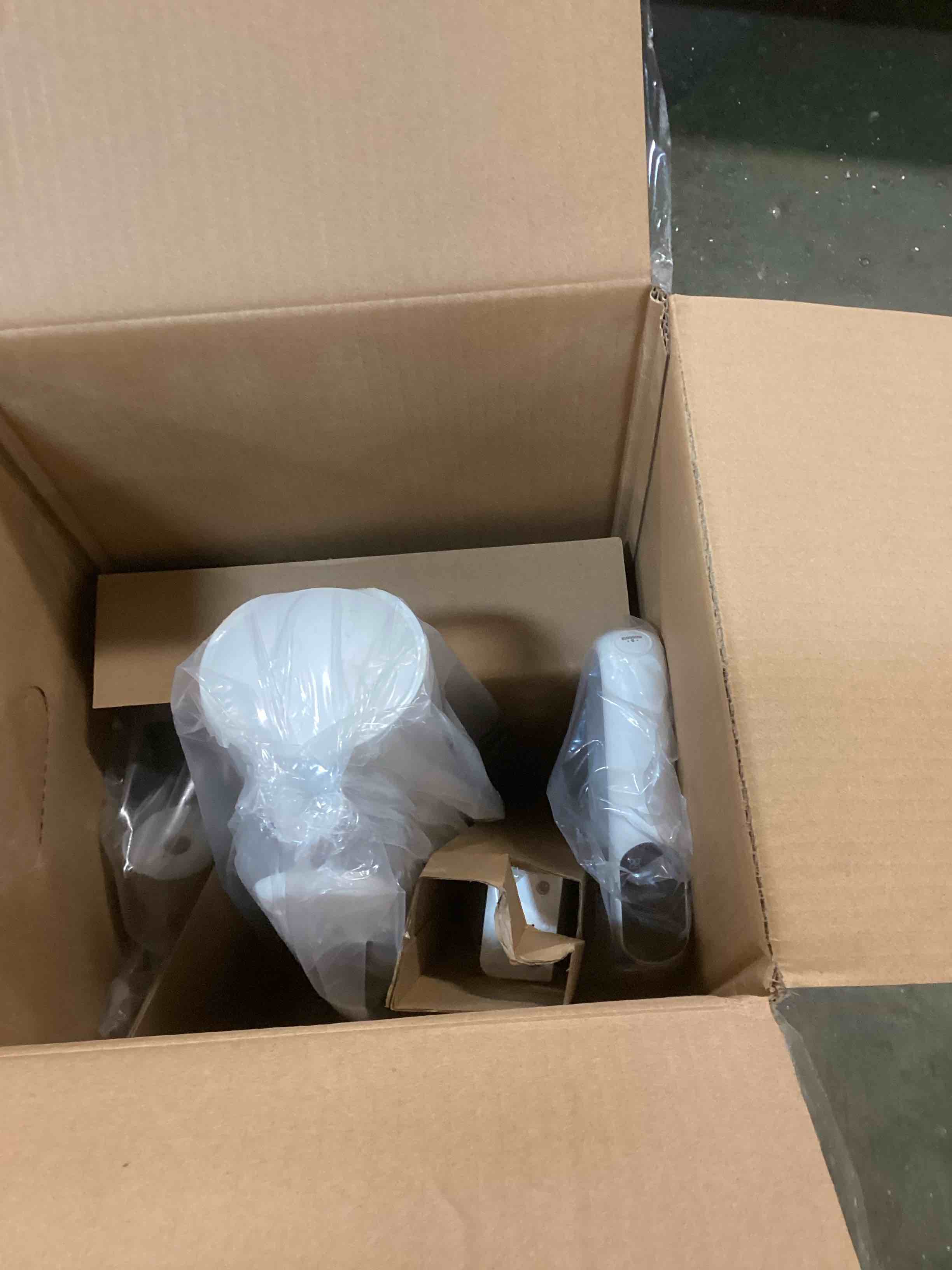 https://s3.amazonaws.com/lotting-images-prod/bidfta/TEA1511462_1735575164908.jpeg