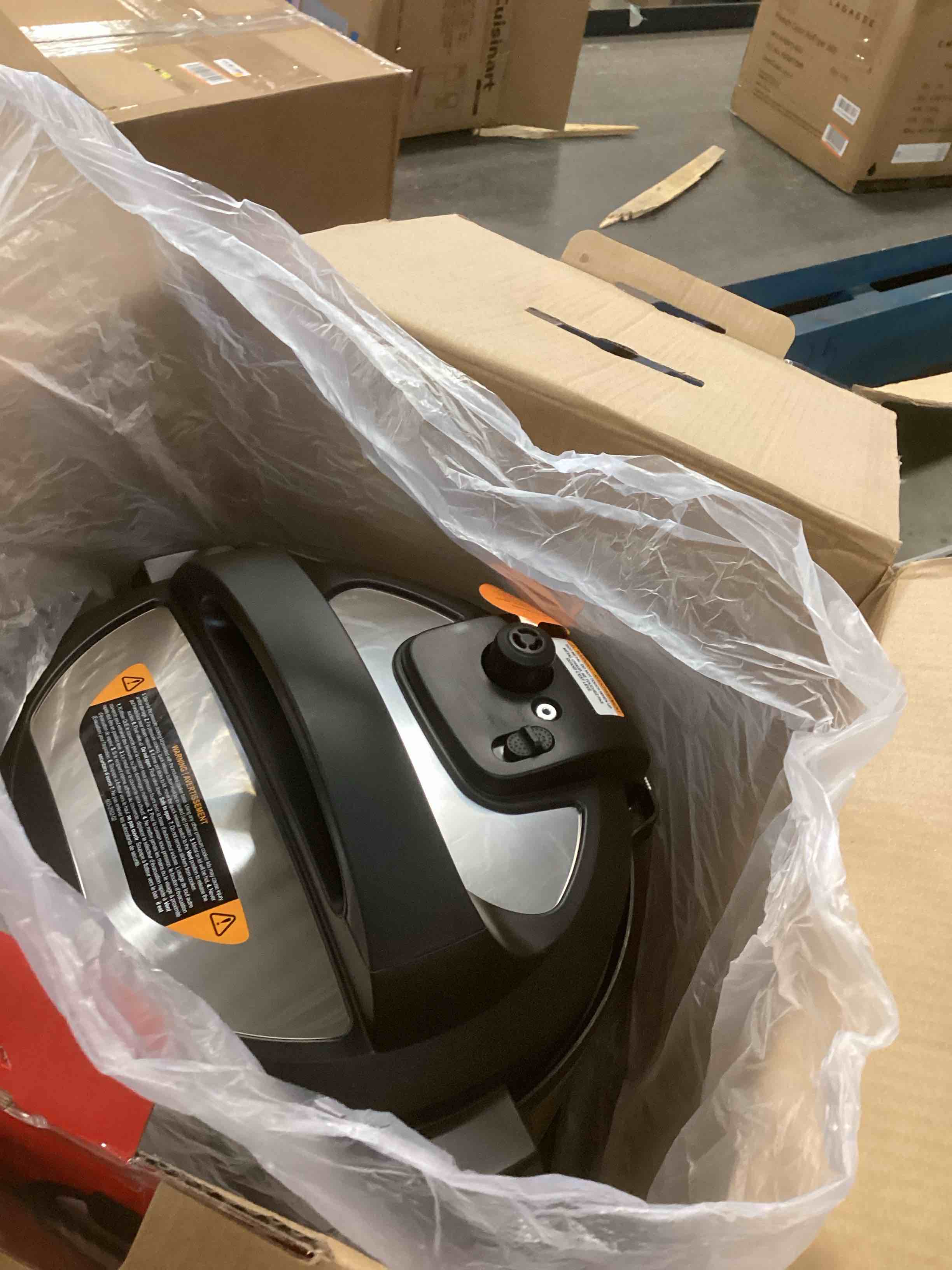 https://s3.amazonaws.com/lotting-images-prod/bidfta/TEA1512213_1735928979313.jpeg