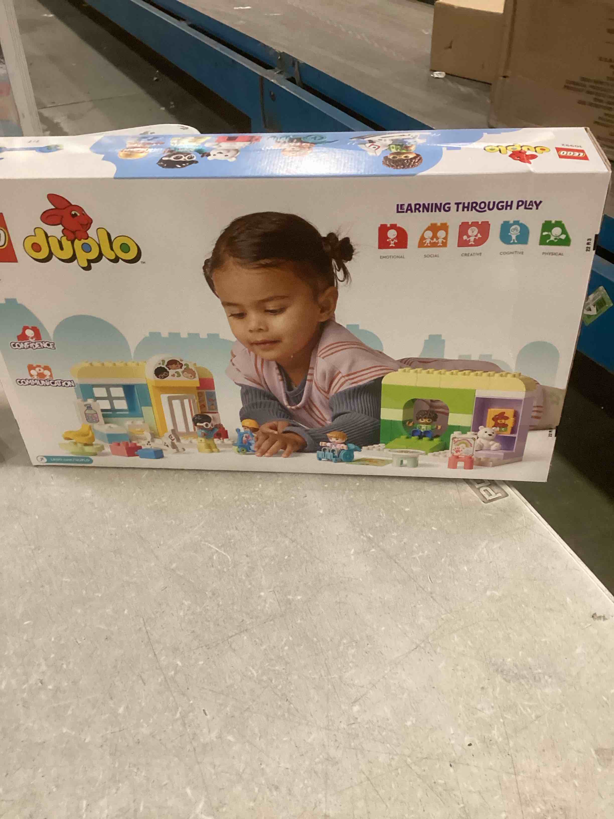 https://s3.amazonaws.com/lotting-images-prod/bidfta/TEA1512481_1736258763041.jpeg