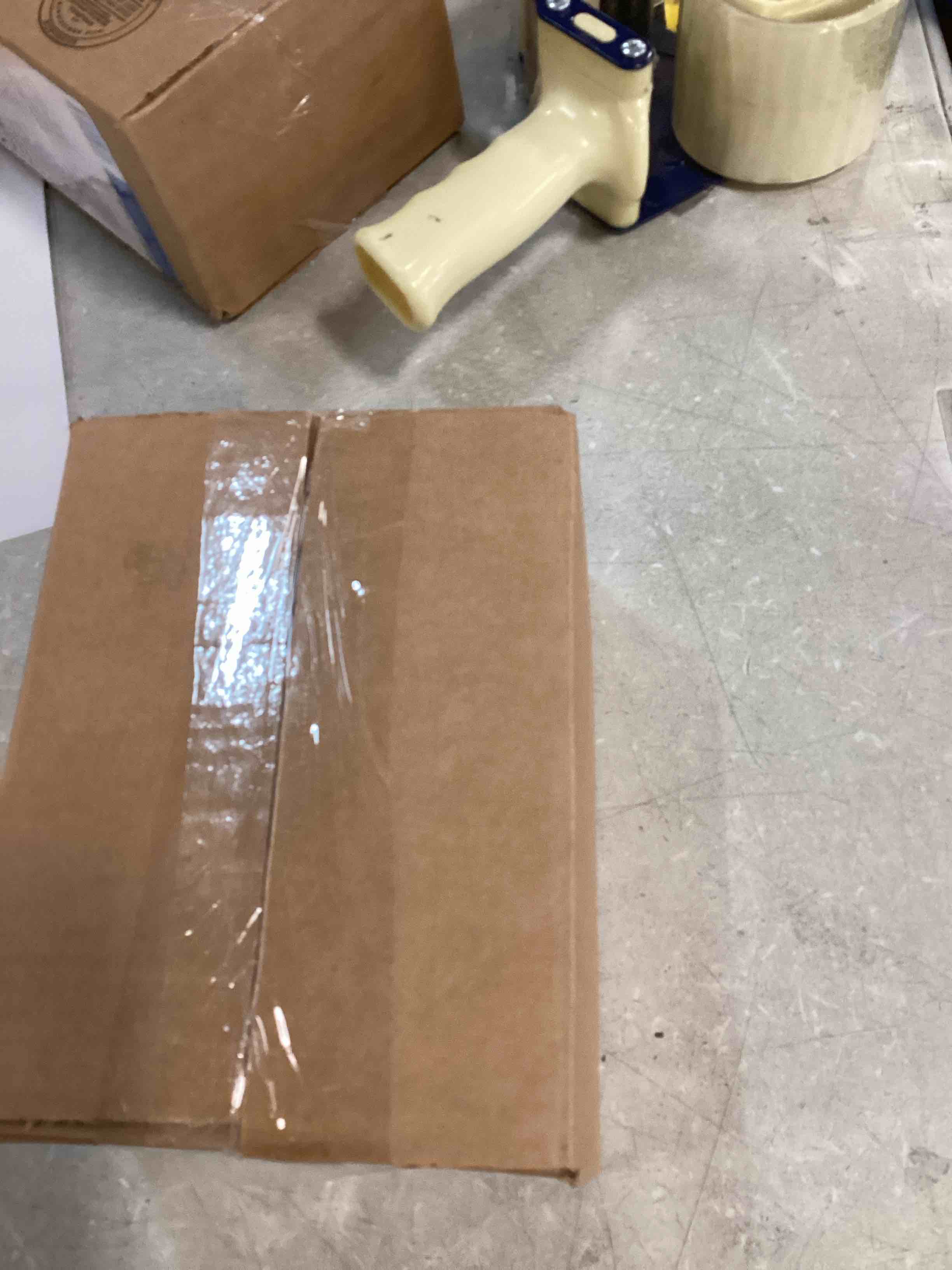 https://s3.amazonaws.com/lotting-images-prod/bidfta/TEA1512640_1736276899578.jpeg