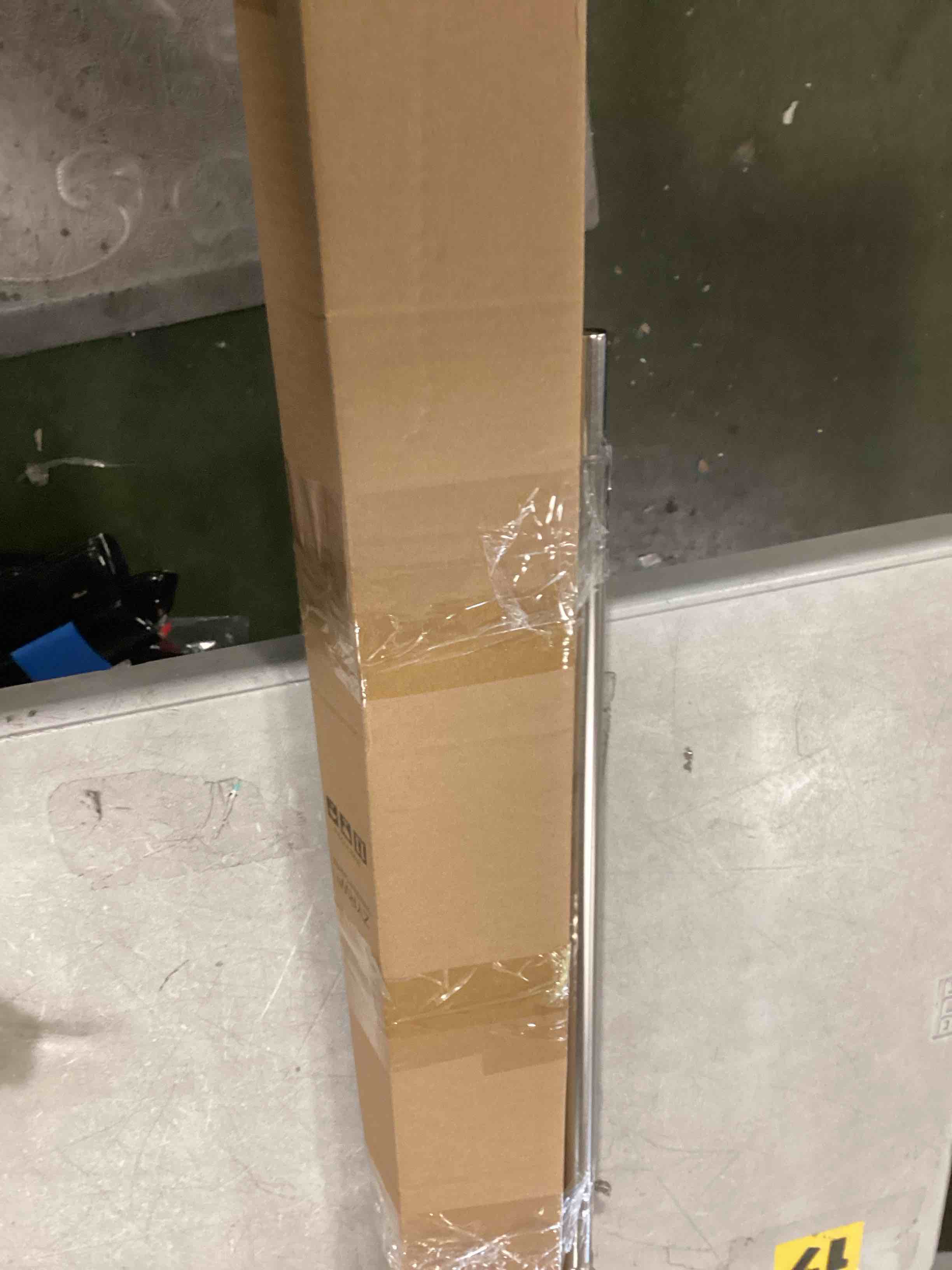 https://s3.amazonaws.com/lotting-images-prod/bidfta/TEA1513216_1734469806968.jpeg