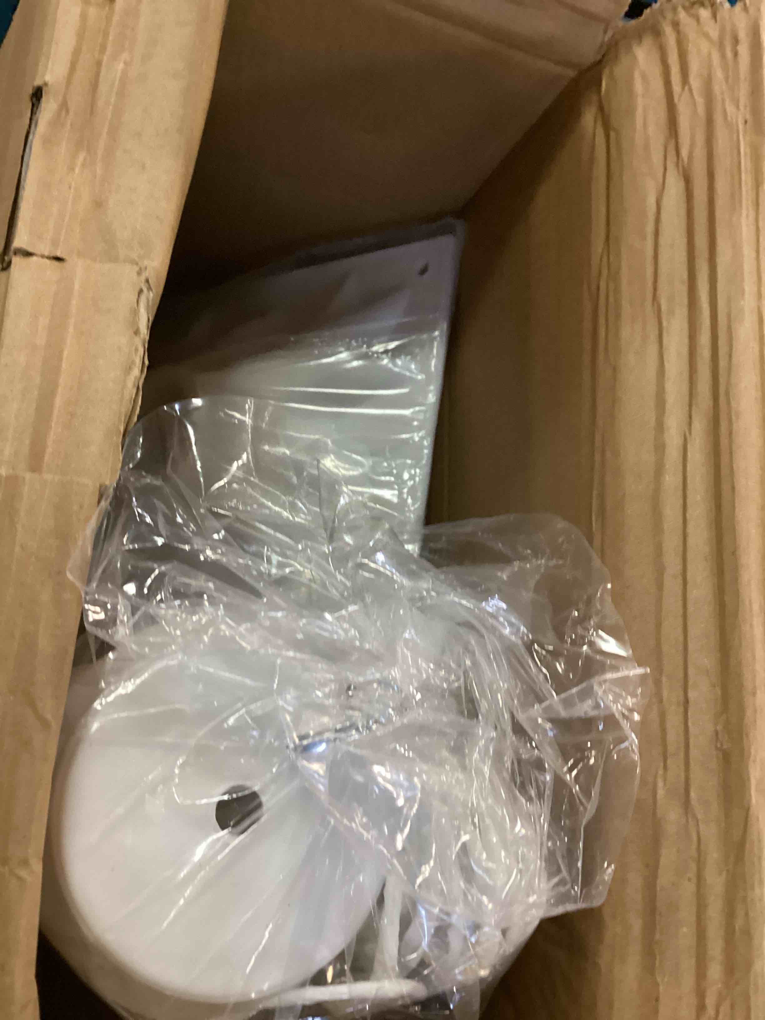https://s3.amazonaws.com/lotting-images-prod/bidfta/TEA1513920_1734981925719.jpeg