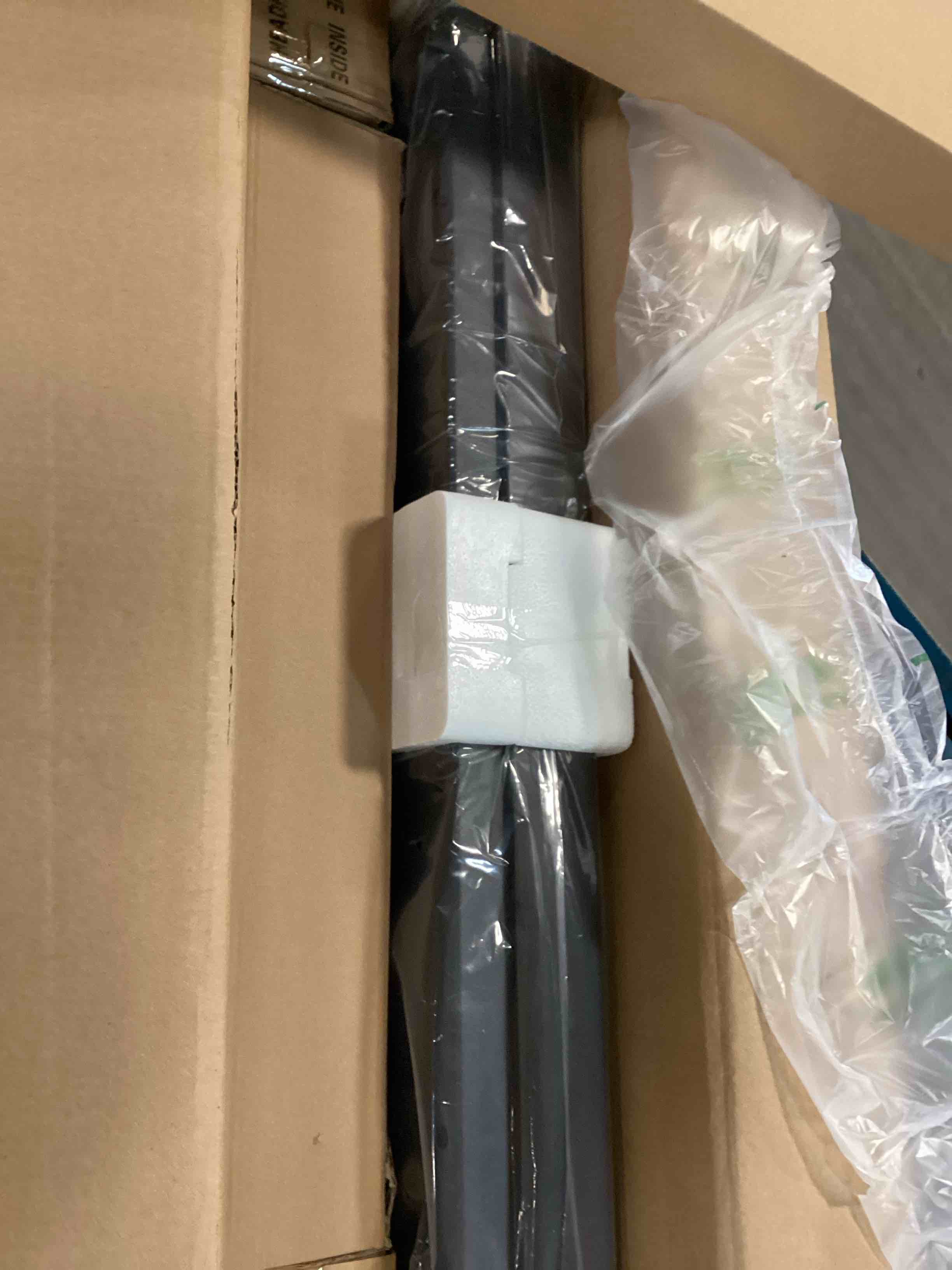 https://s3.amazonaws.com/lotting-images-prod/bidfta/TEA1514271_1735238776788.jpeg