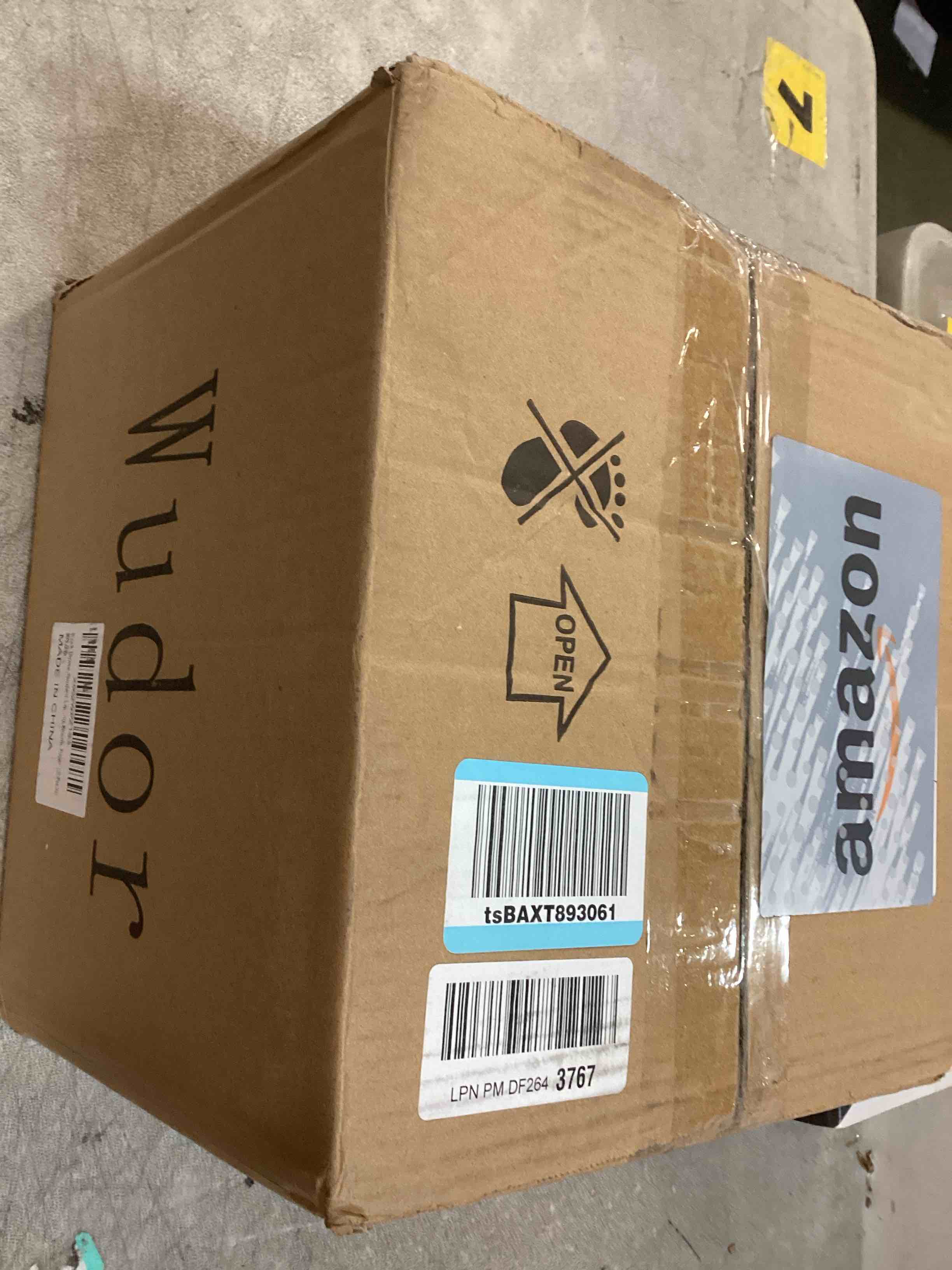 https://s3.amazonaws.com/lotting-images-prod/bidfta/TEA1514669_1735588270941.jpeg
