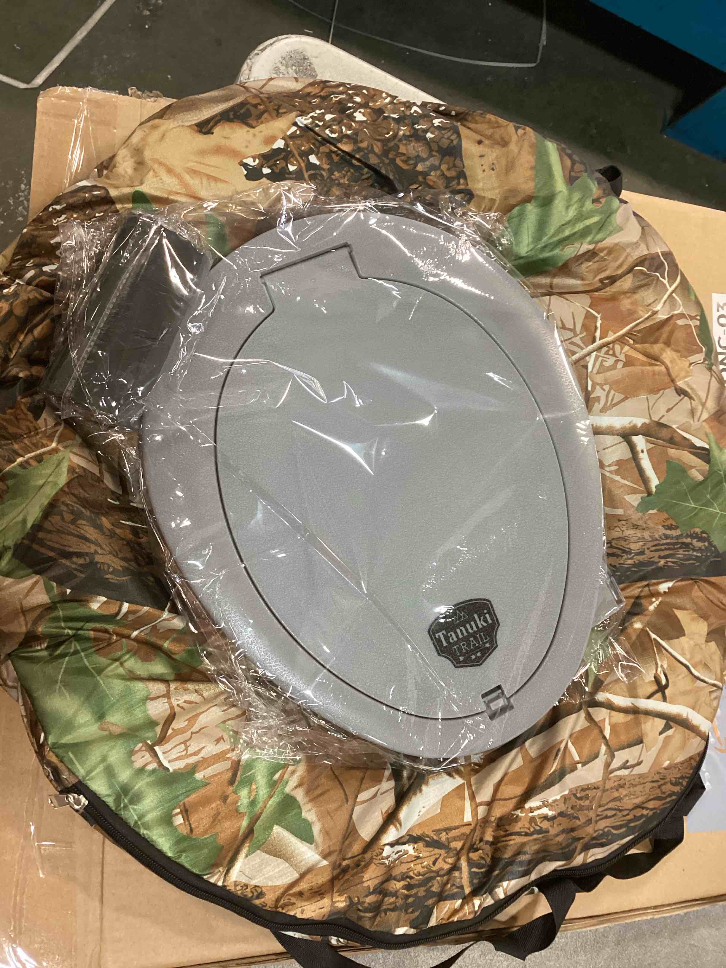 https://s3.amazonaws.com/lotting-images-prod/bidfta/TEA1514676_1735587588788.jpeg