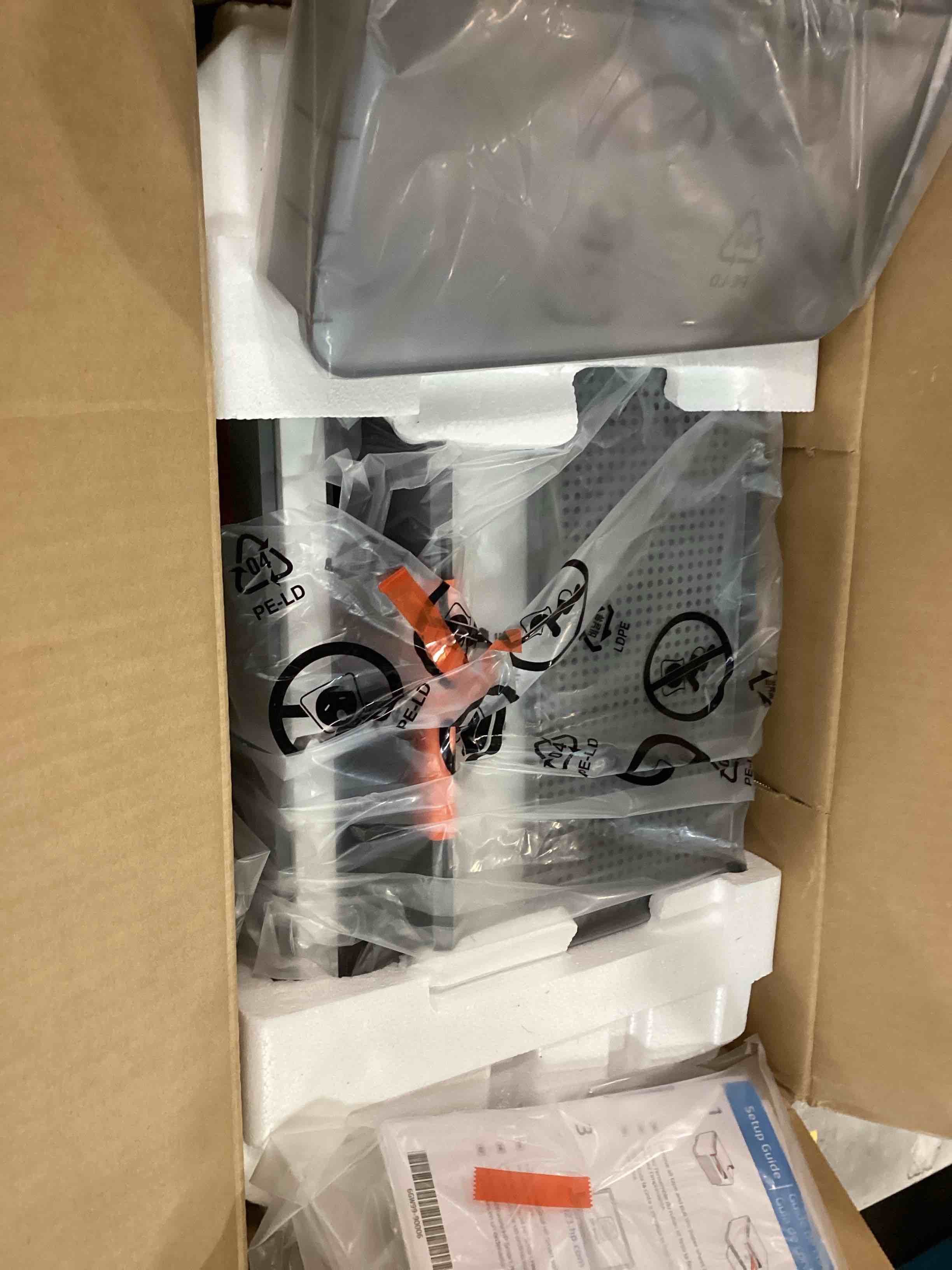 https://s3.amazonaws.com/lotting-images-prod/bidfta/TEA1514983_1735826333205.jpeg