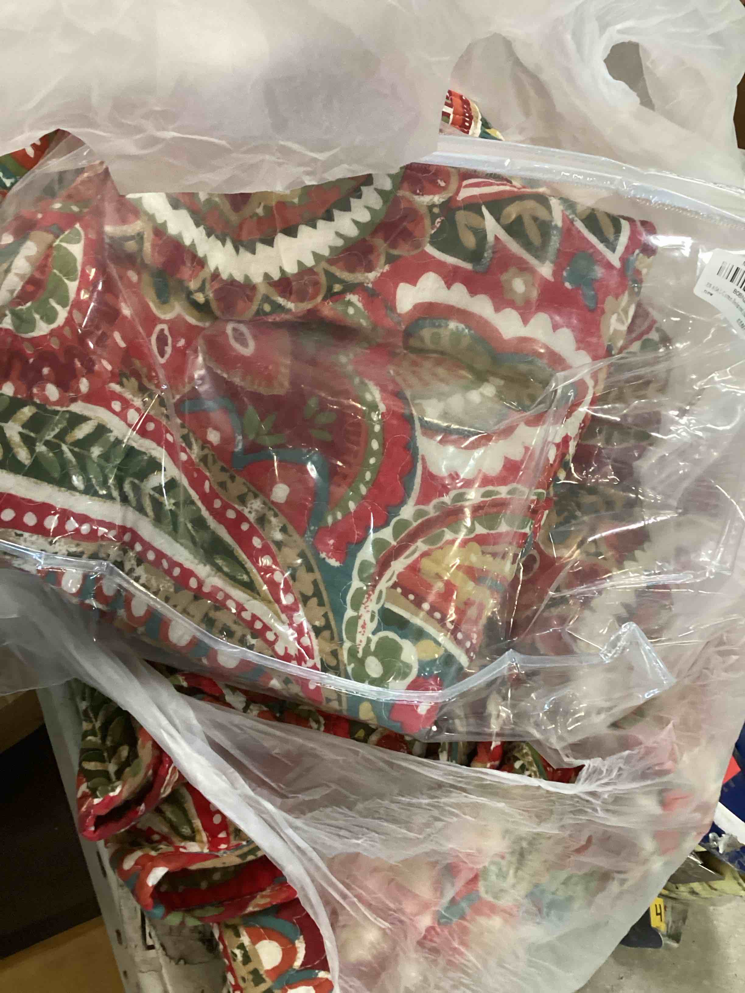 https://s3.amazonaws.com/lotting-images-prod/bidfta/TEA1515493_1736012542907.jpeg