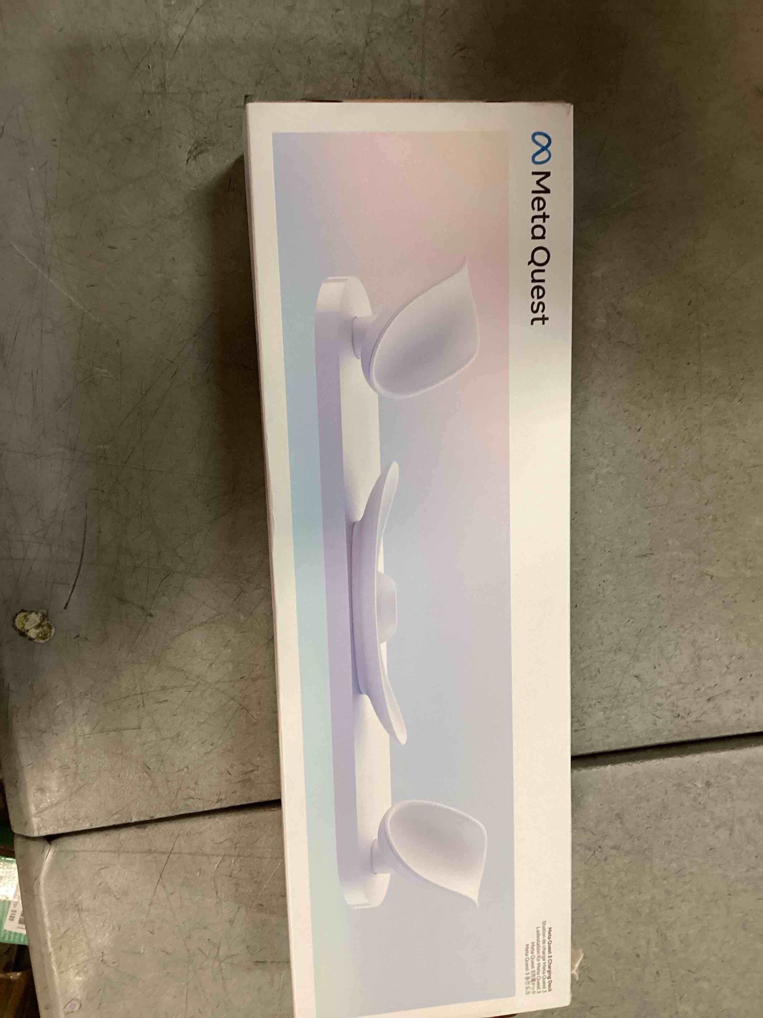 https://s3.amazonaws.com/lotting-images-prod/bidfta/TEA1515706_1736179228540.jpeg
