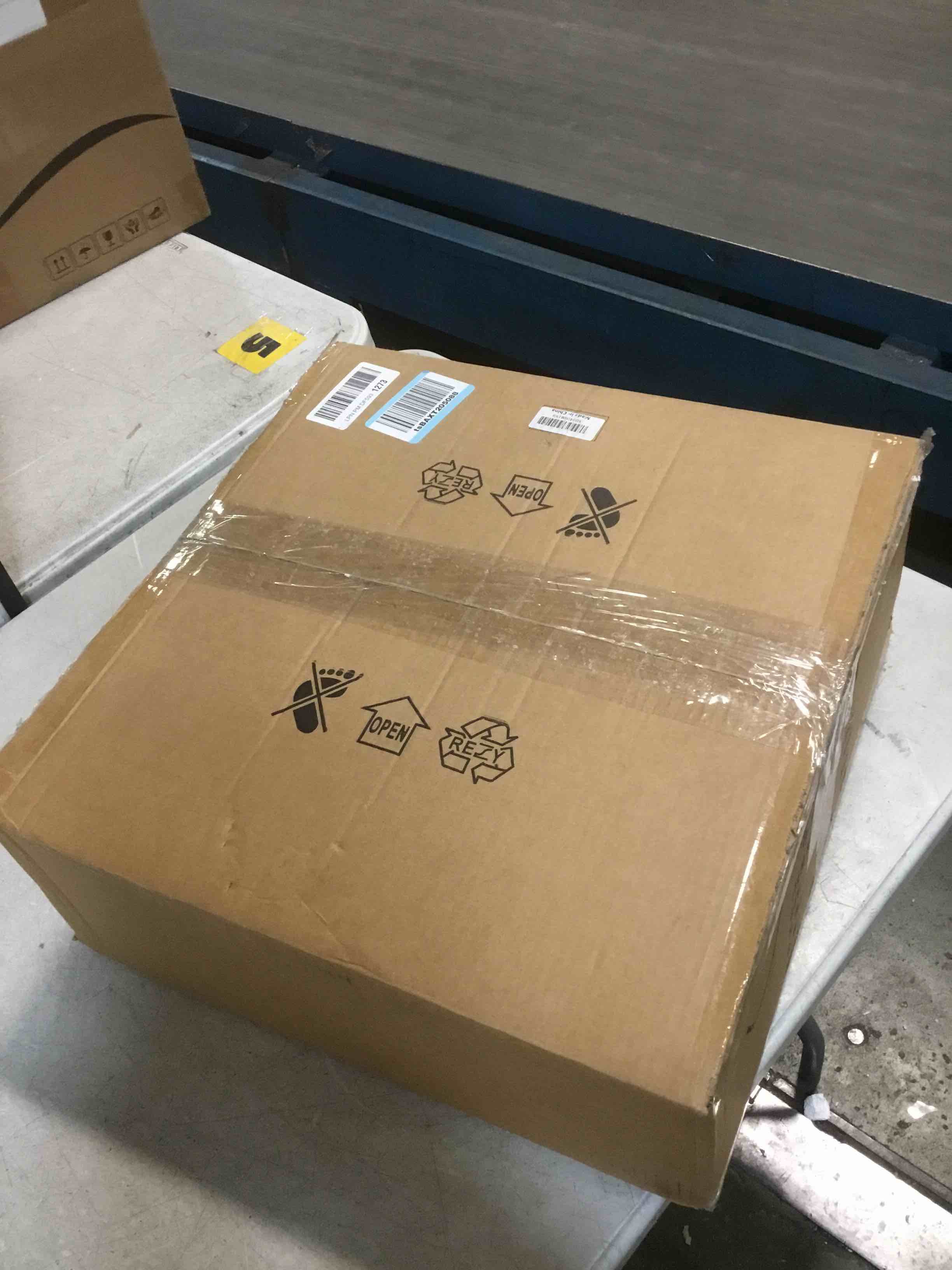 https://s3.amazonaws.com/lotting-images-prod/bidfta/TEA1516091_1734481748346.jpeg