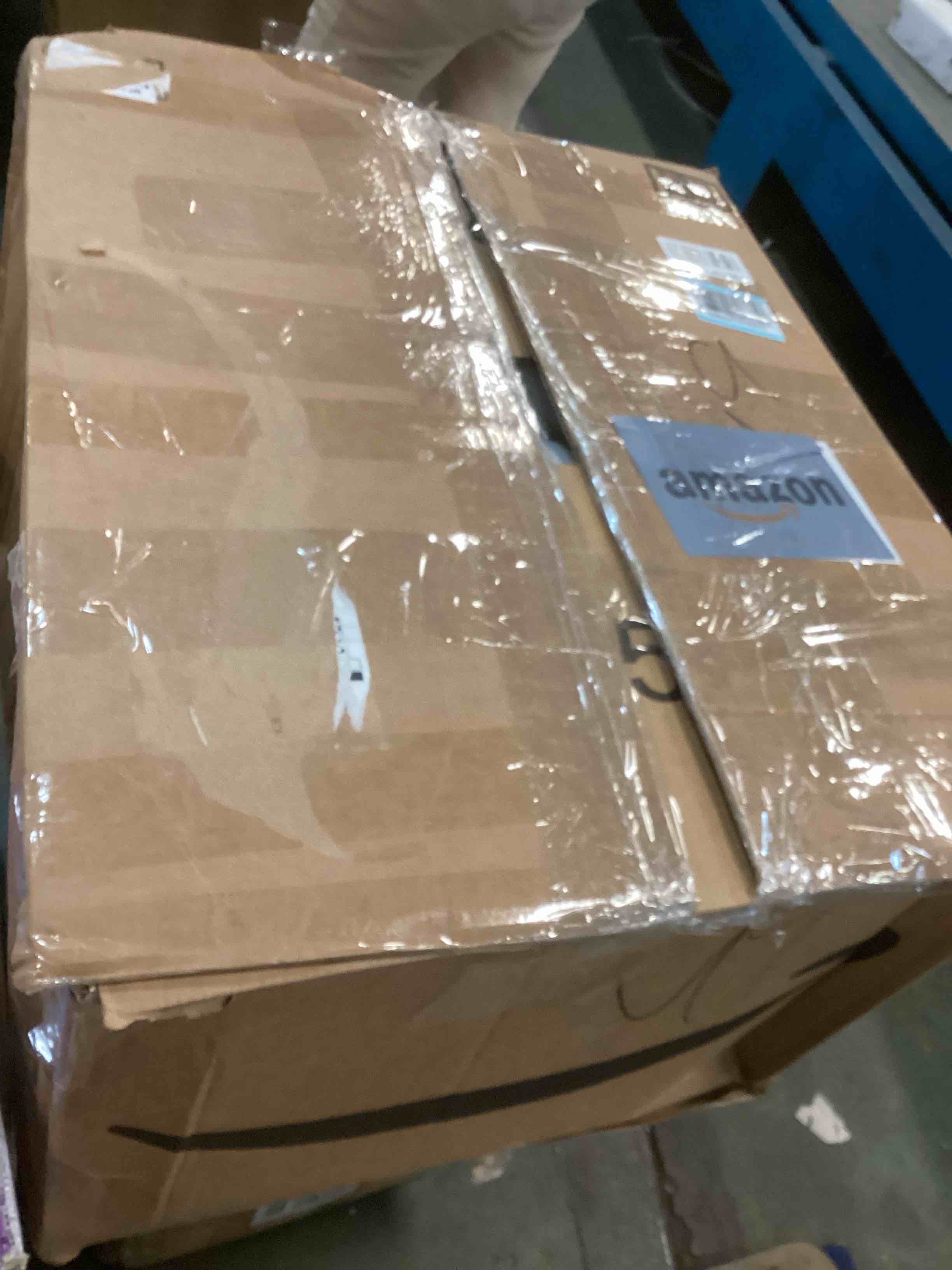 https://s3.amazonaws.com/lotting-images-prod/bidfta/TEA1517539_1735582904950.jpeg