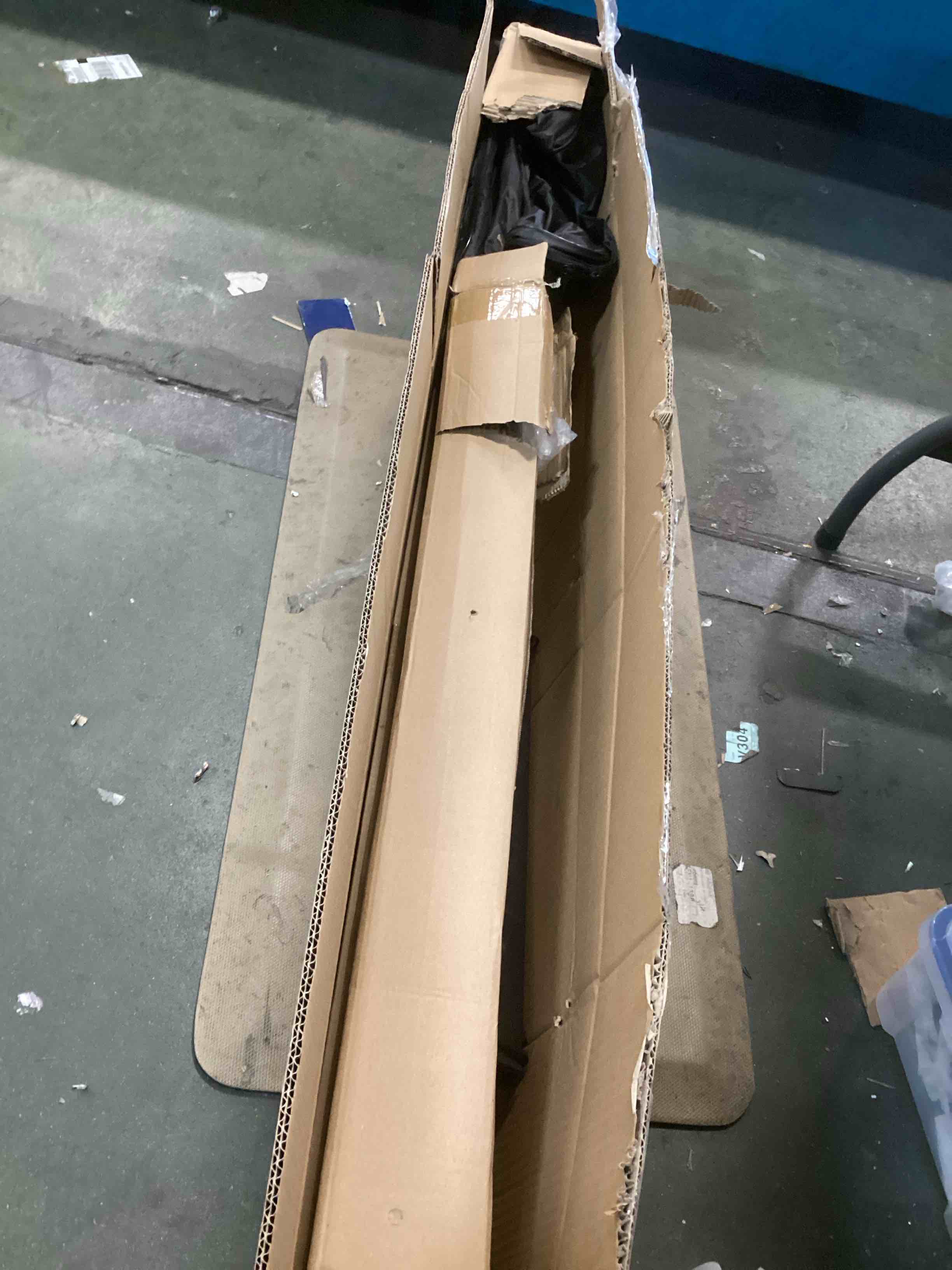 https://s3.amazonaws.com/lotting-images-prod/bidfta/TEA1517552_1735584170069.jpeg