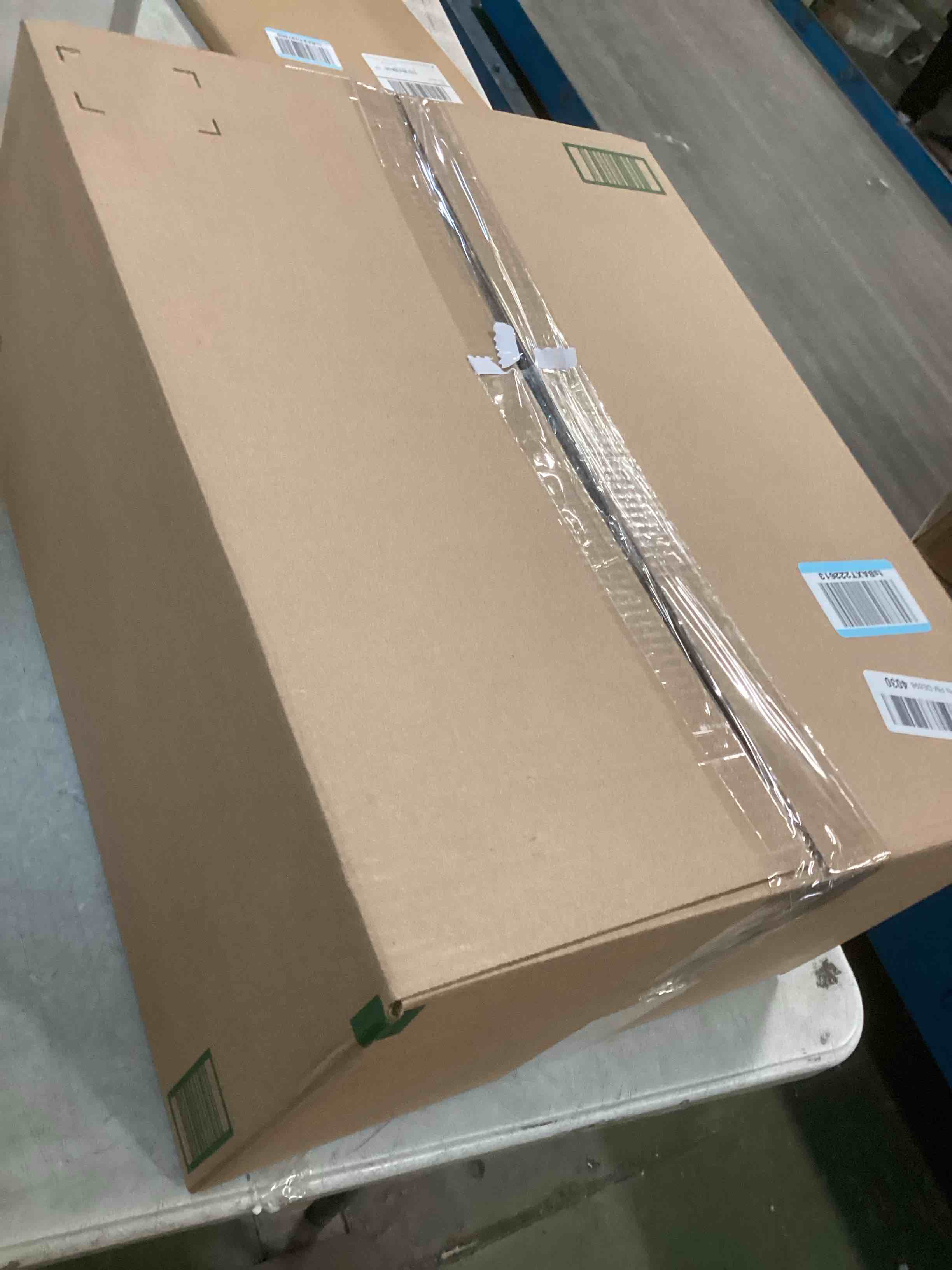 https://s3.amazonaws.com/lotting-images-prod/bidfta/TEA1517629_1735651569151.jpeg