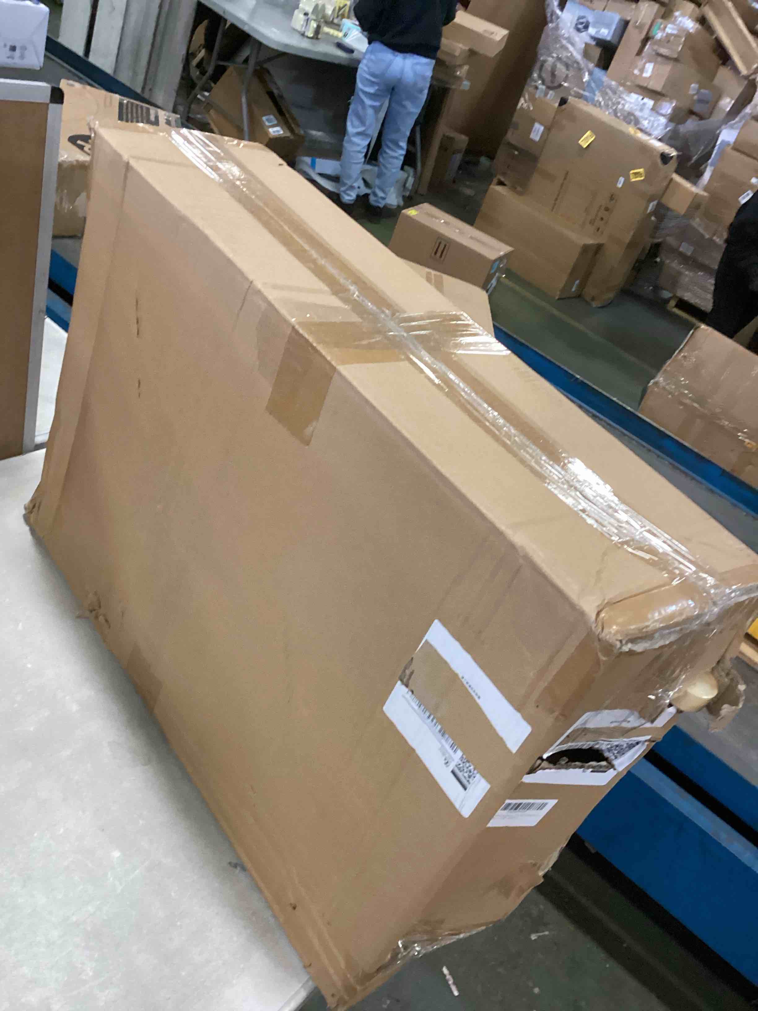 https://s3.amazonaws.com/lotting-images-prod/bidfta/TEA1520909_1734983206443.jpeg