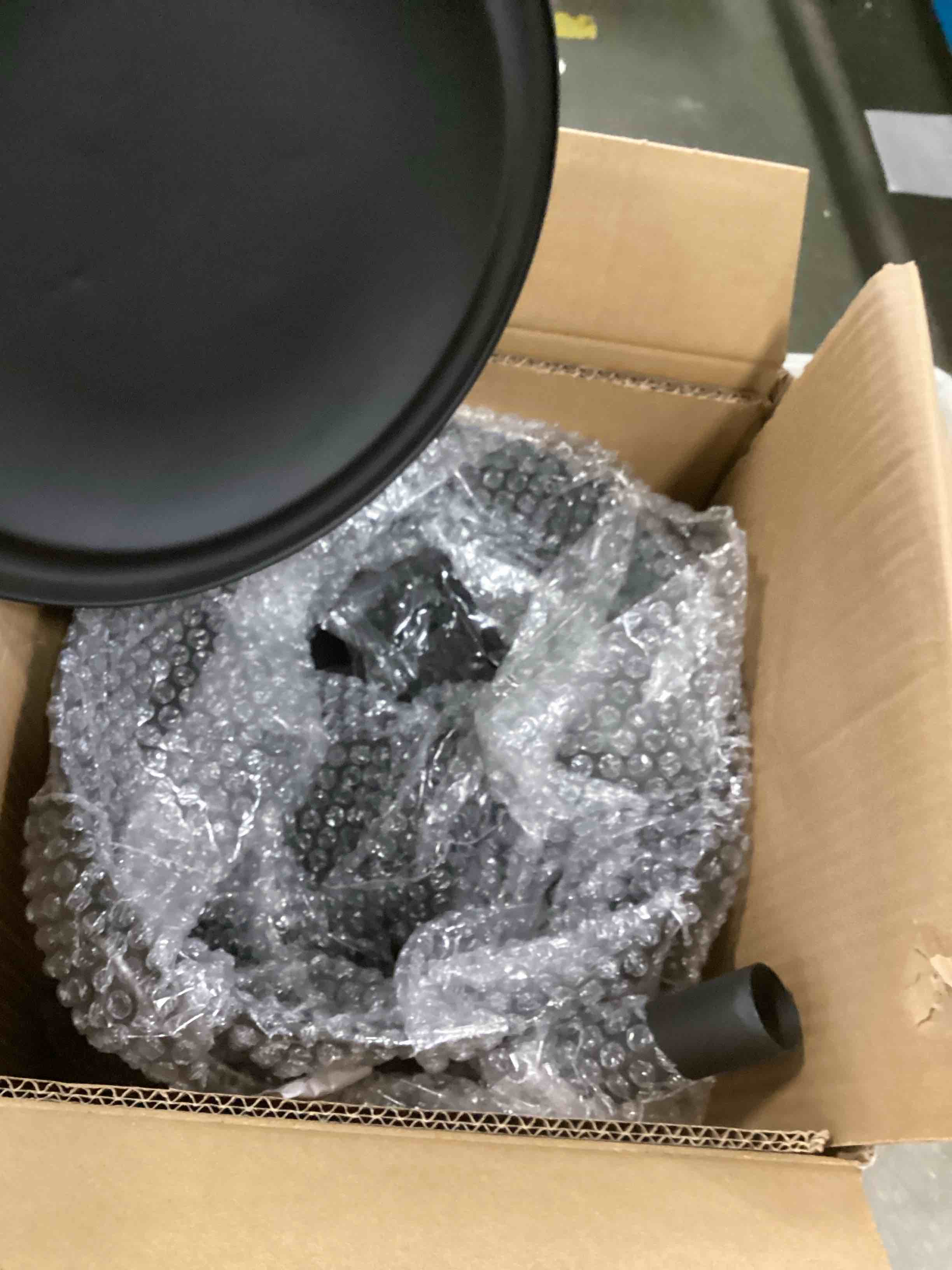 https://s3.amazonaws.com/lotting-images-prod/bidfta/TEA1521948_1735588221690.jpeg