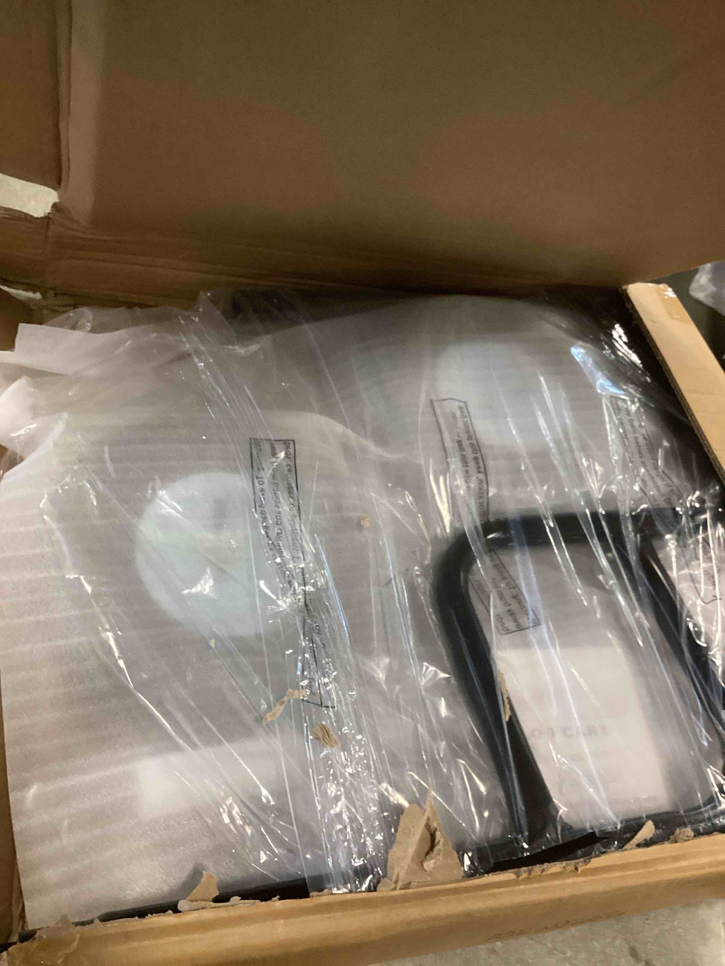 https://s3.amazonaws.com/lotting-images-prod/bidfta/TEA1521968_1735591215402.jpeg