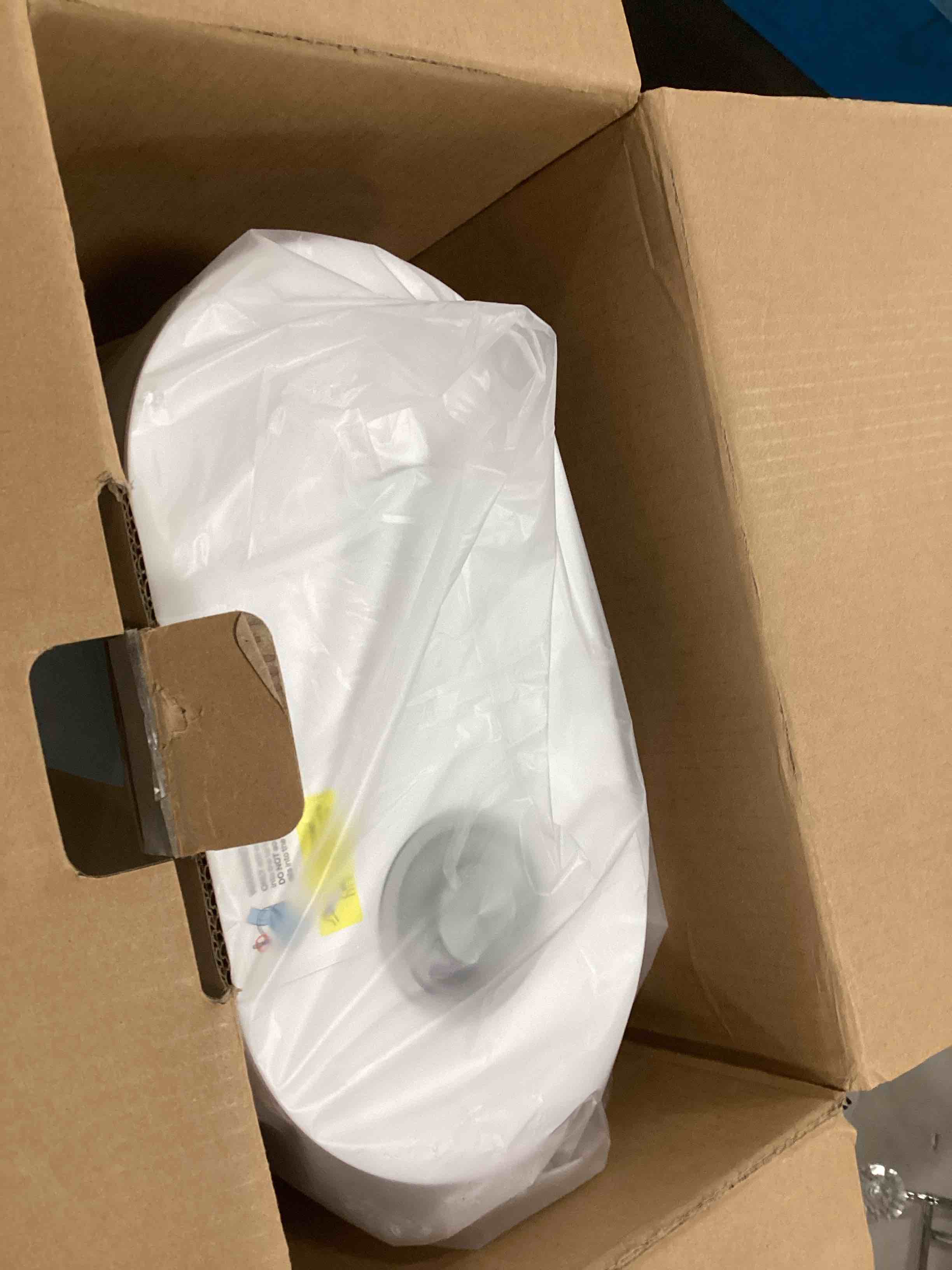 https://s3.amazonaws.com/lotting-images-prod/bidfta/TEA1522237_1736342814353.jpeg