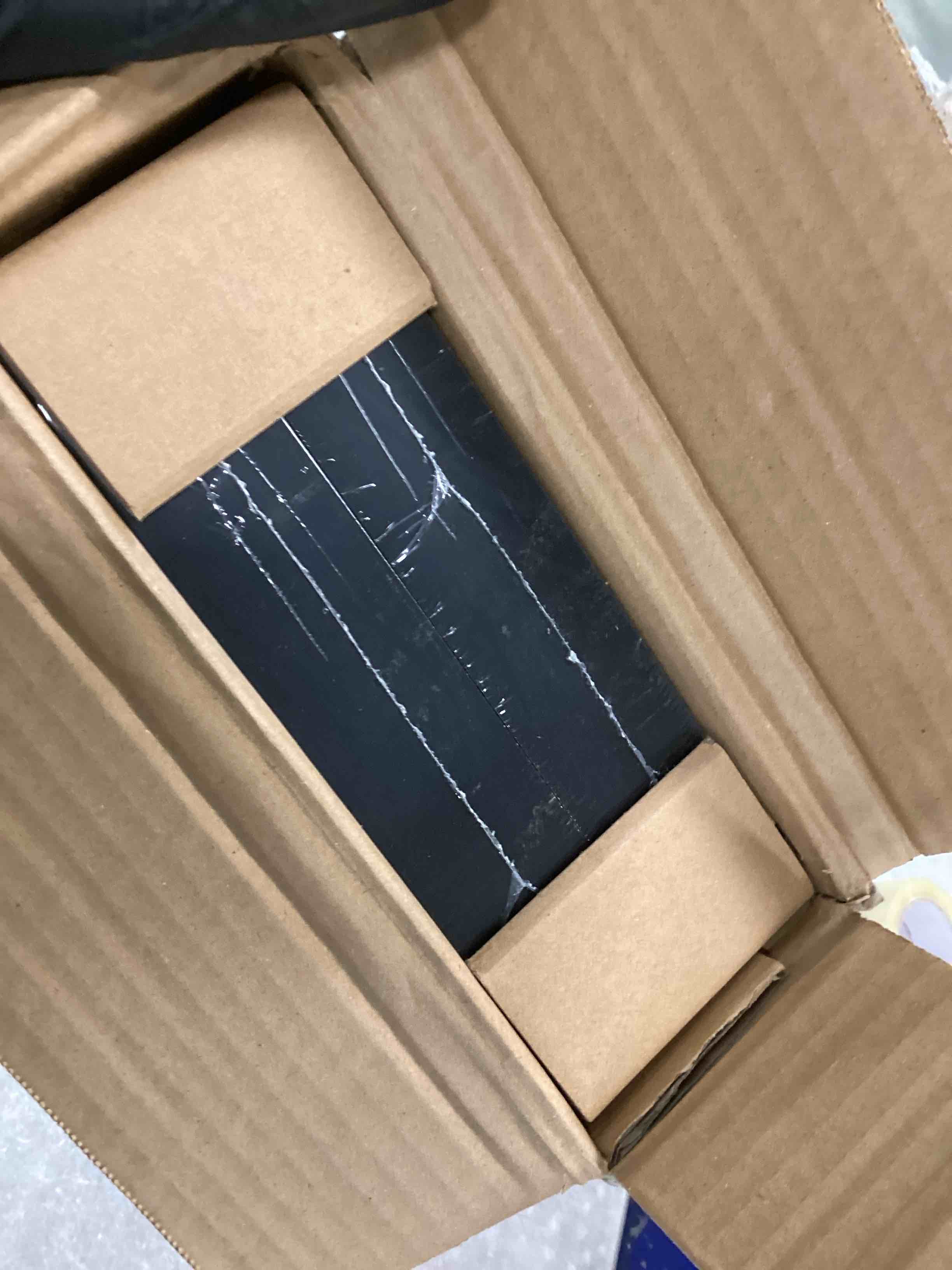 https://s3.amazonaws.com/lotting-images-prod/bidfta/TEA1522450_1736428718109.jpeg