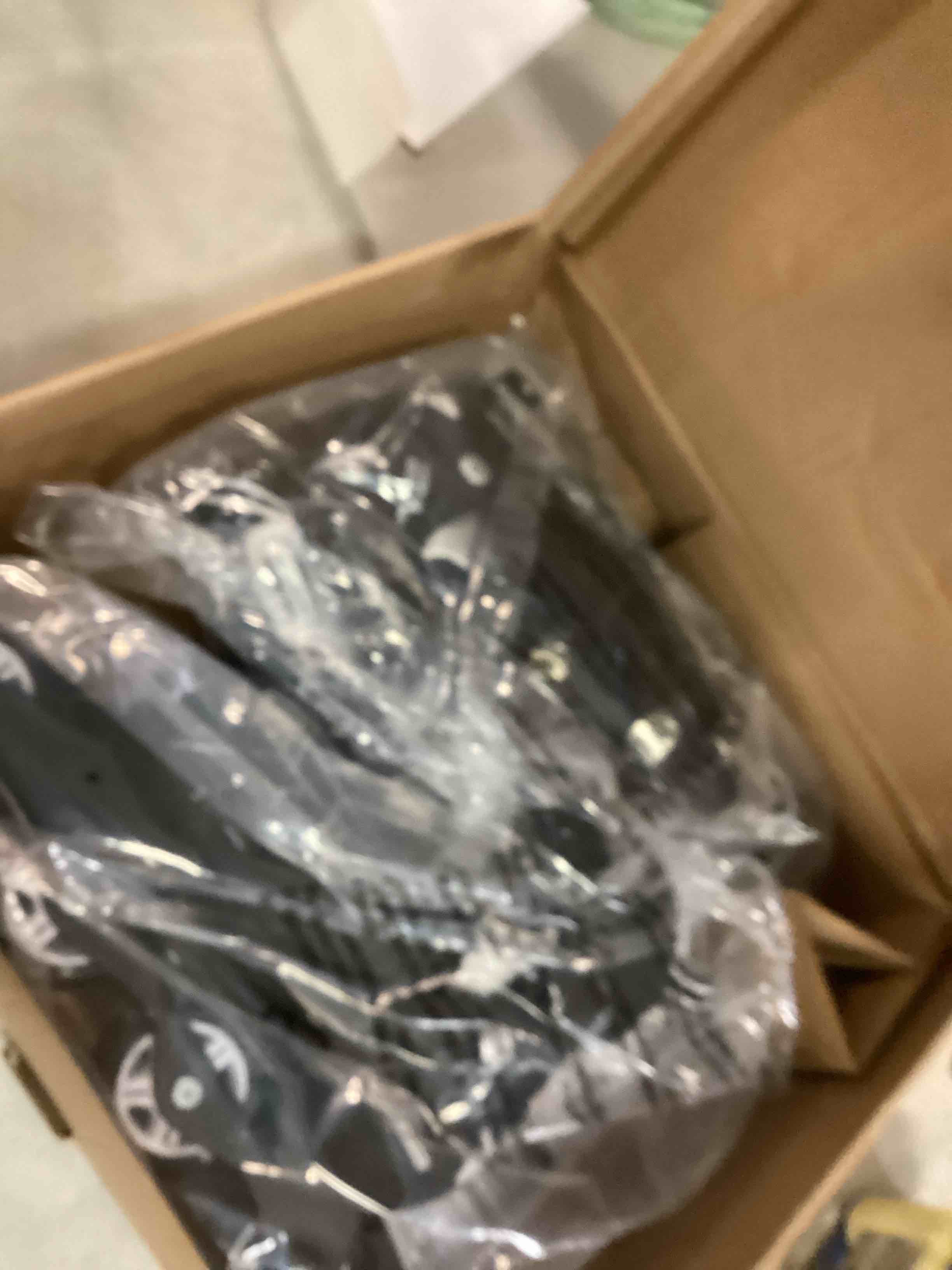 https://s3.amazonaws.com/lotting-images-prod/bidfta/TEA1522865_1736773929213.jpeg
