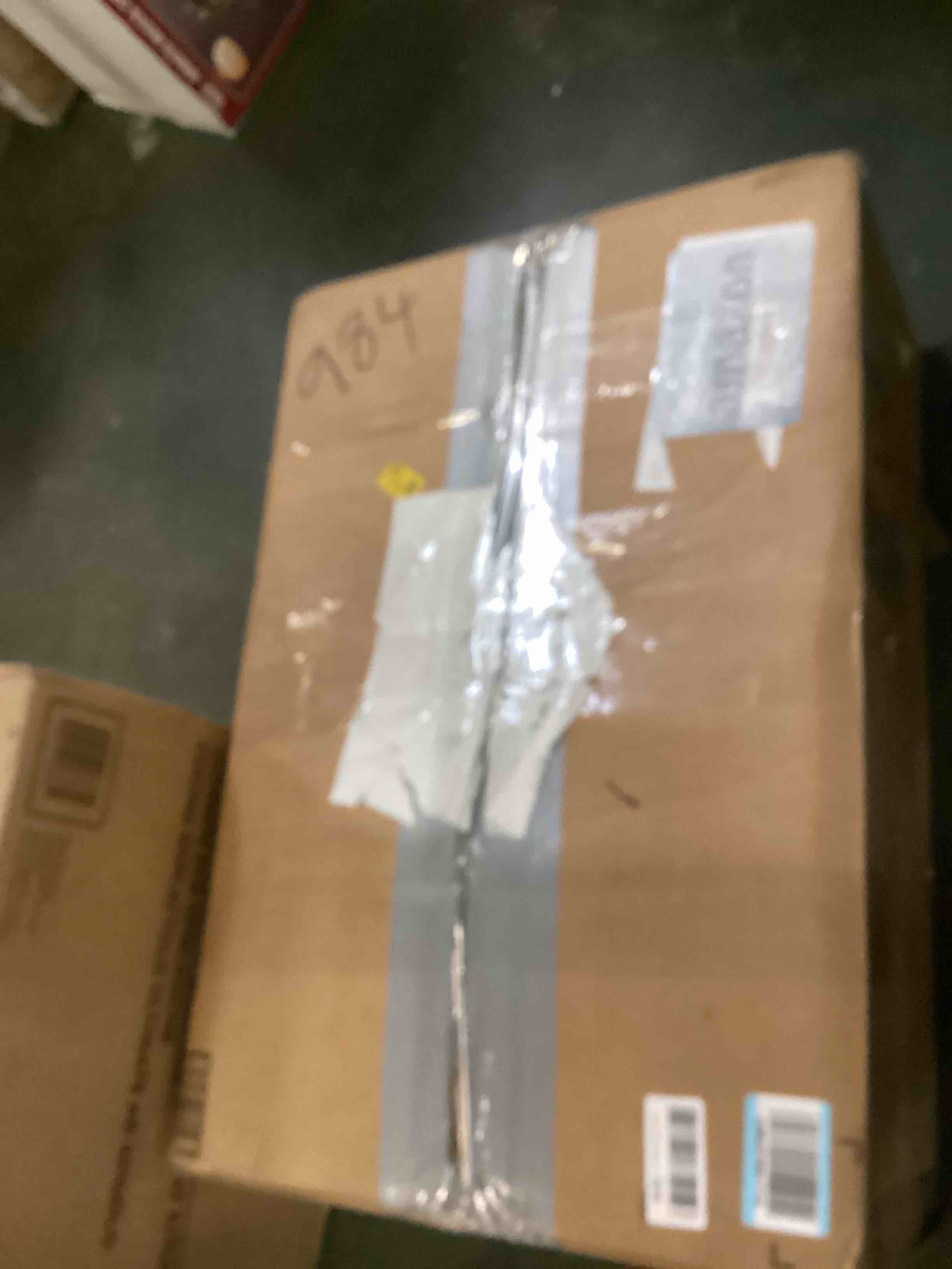 https://s3.amazonaws.com/lotting-images-prod/bidfta/TEA1522927_1736779998673.jpeg