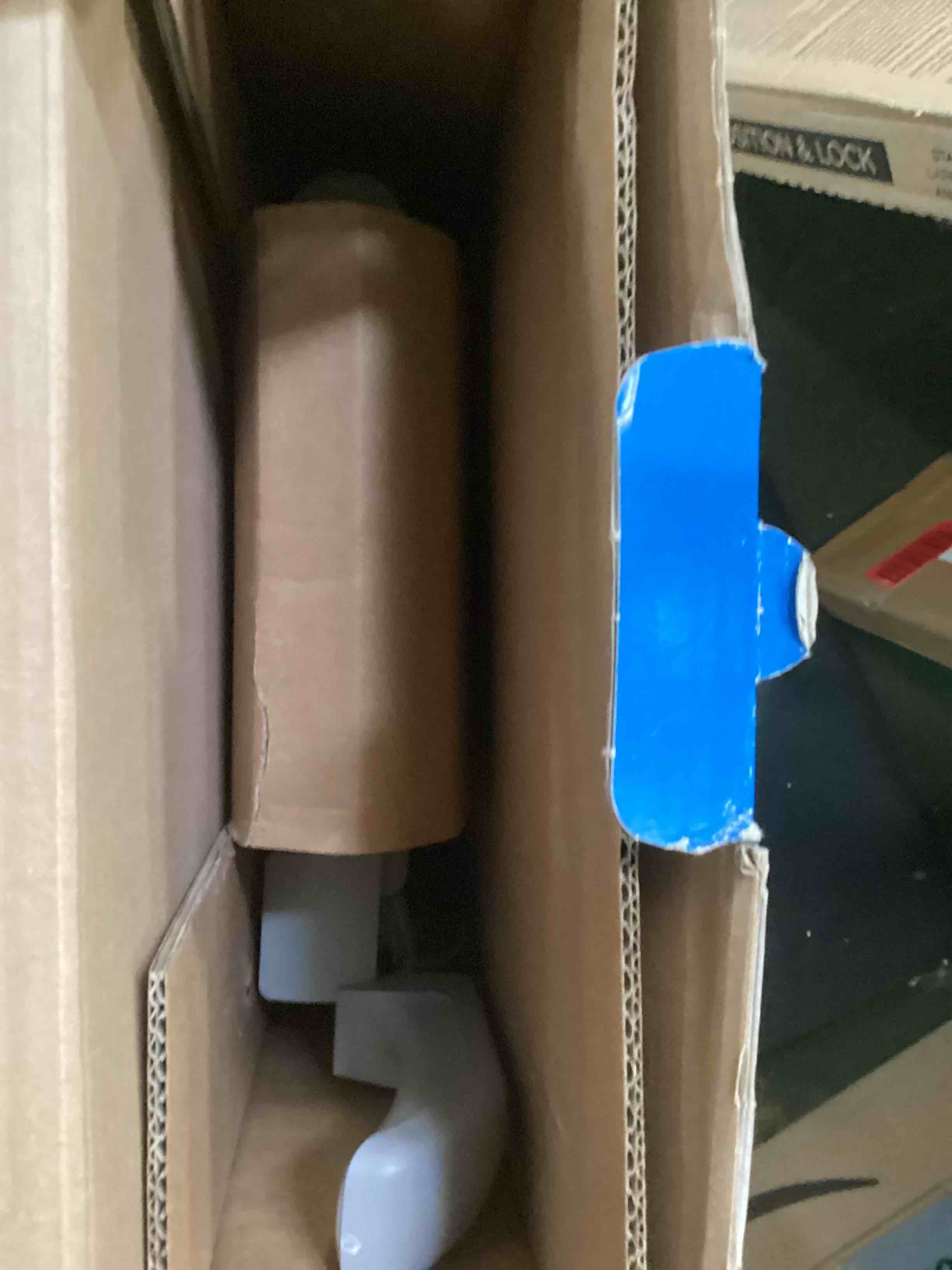 https://s3.amazonaws.com/lotting-images-prod/bidfta/TEA1523024_1736793376614.jpeg