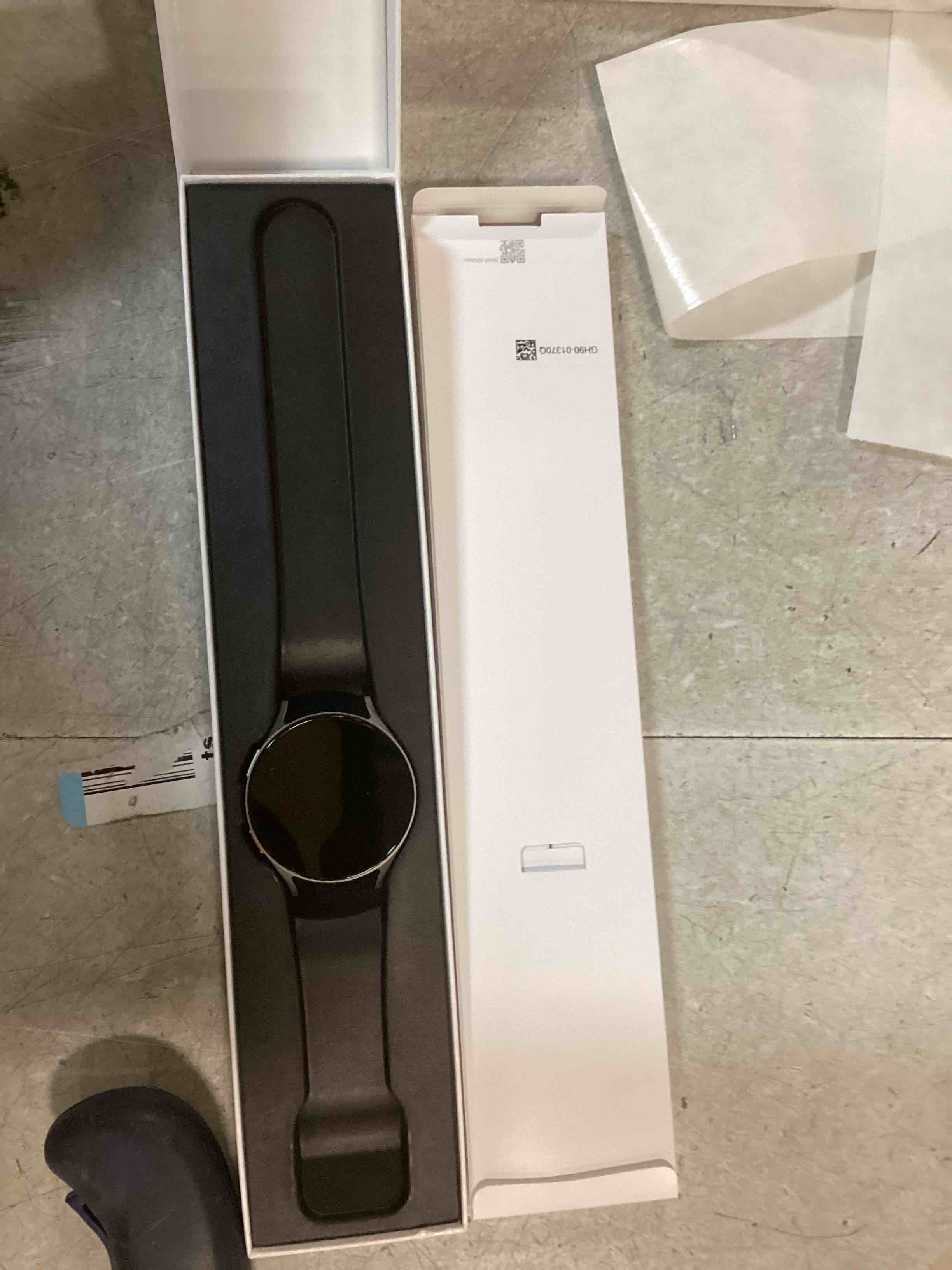 https://s3.amazonaws.com/lotting-images-prod/bidfta/TEA1523857_1737122642536.jpeg