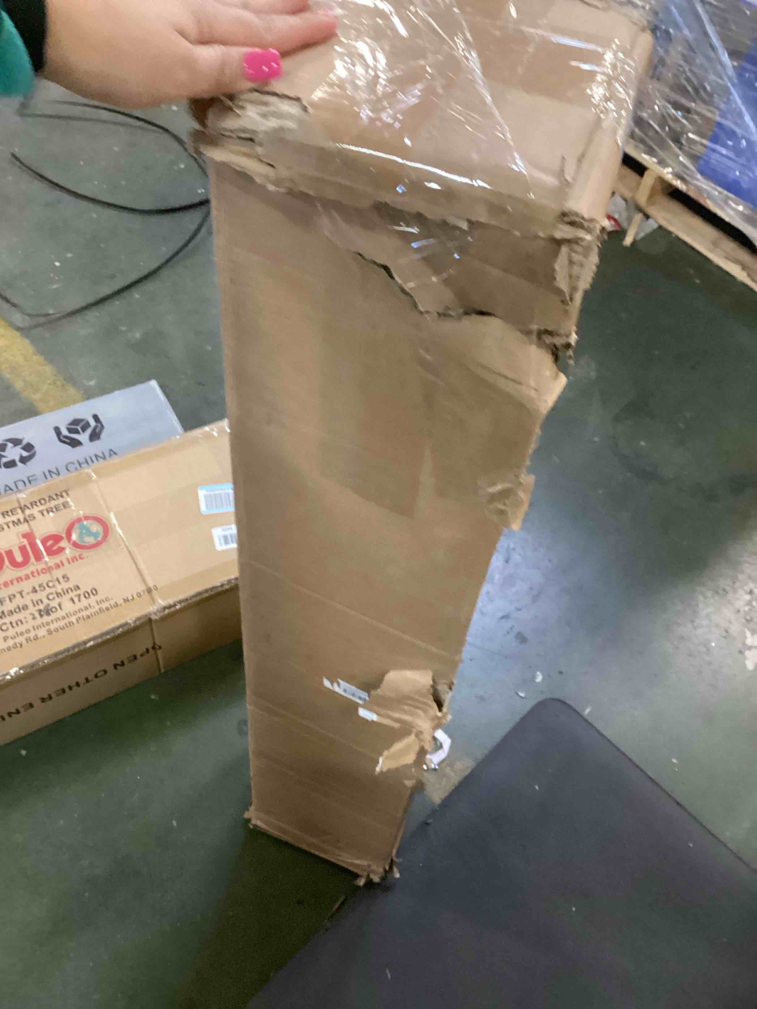 https://s3.amazonaws.com/lotting-images-prod/bidfta/TEA1524128_1737383091695.jpeg